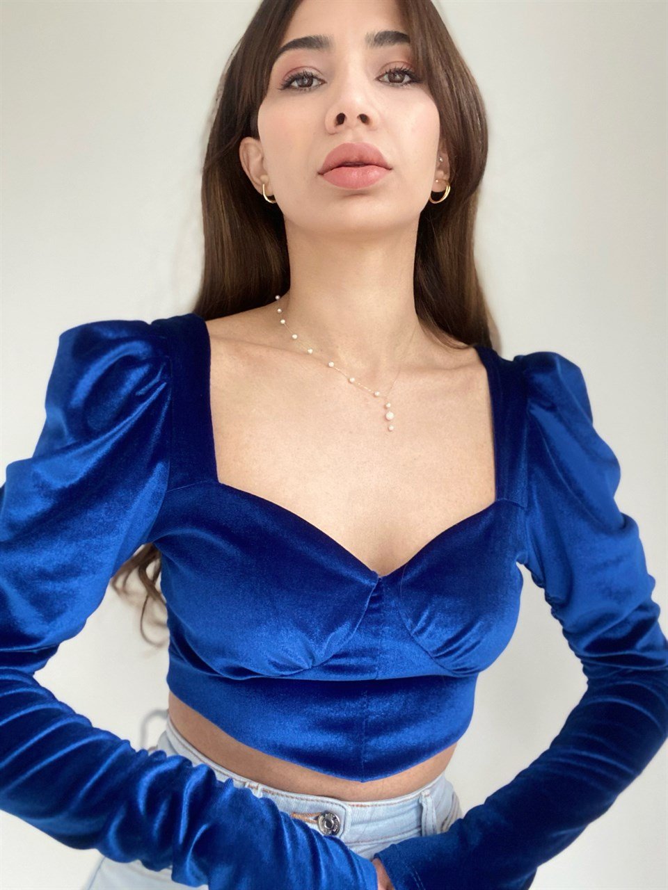 Saks Mavisi Kadife Crop Bluz 