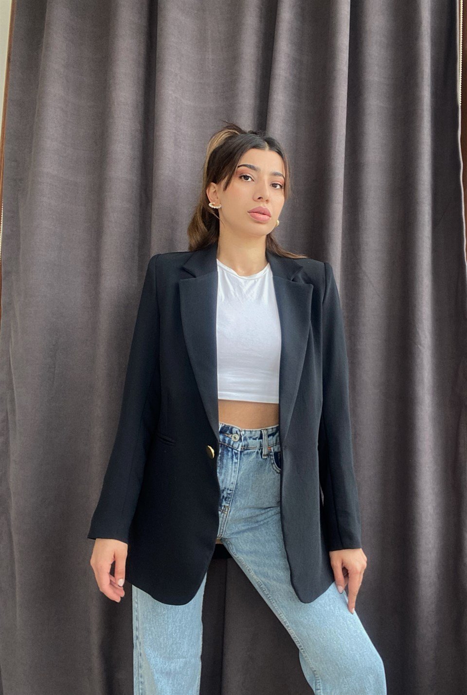 Siyah Düğme Detaylı Blazer CeketGausCEKETGU00145