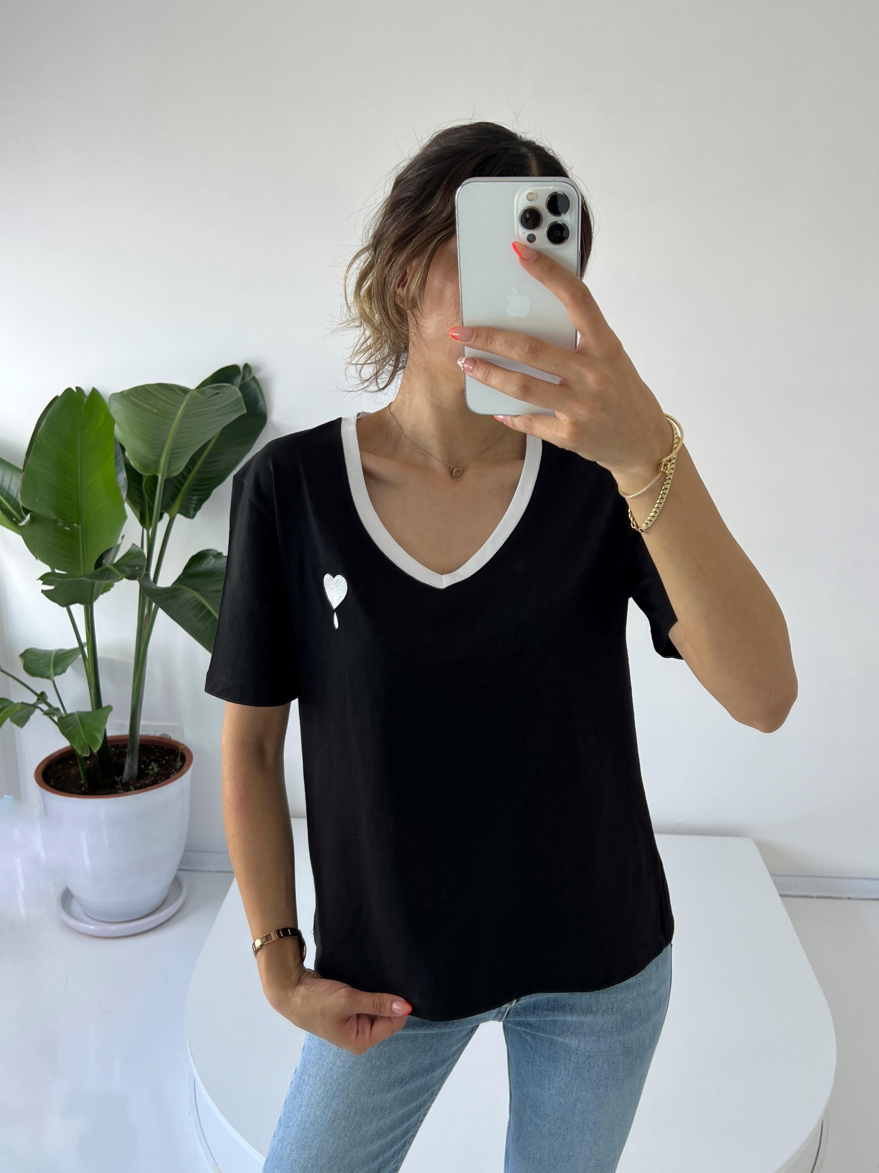 Siyah  V yaka Kalpli TshirtGausTSHIRTGU001464