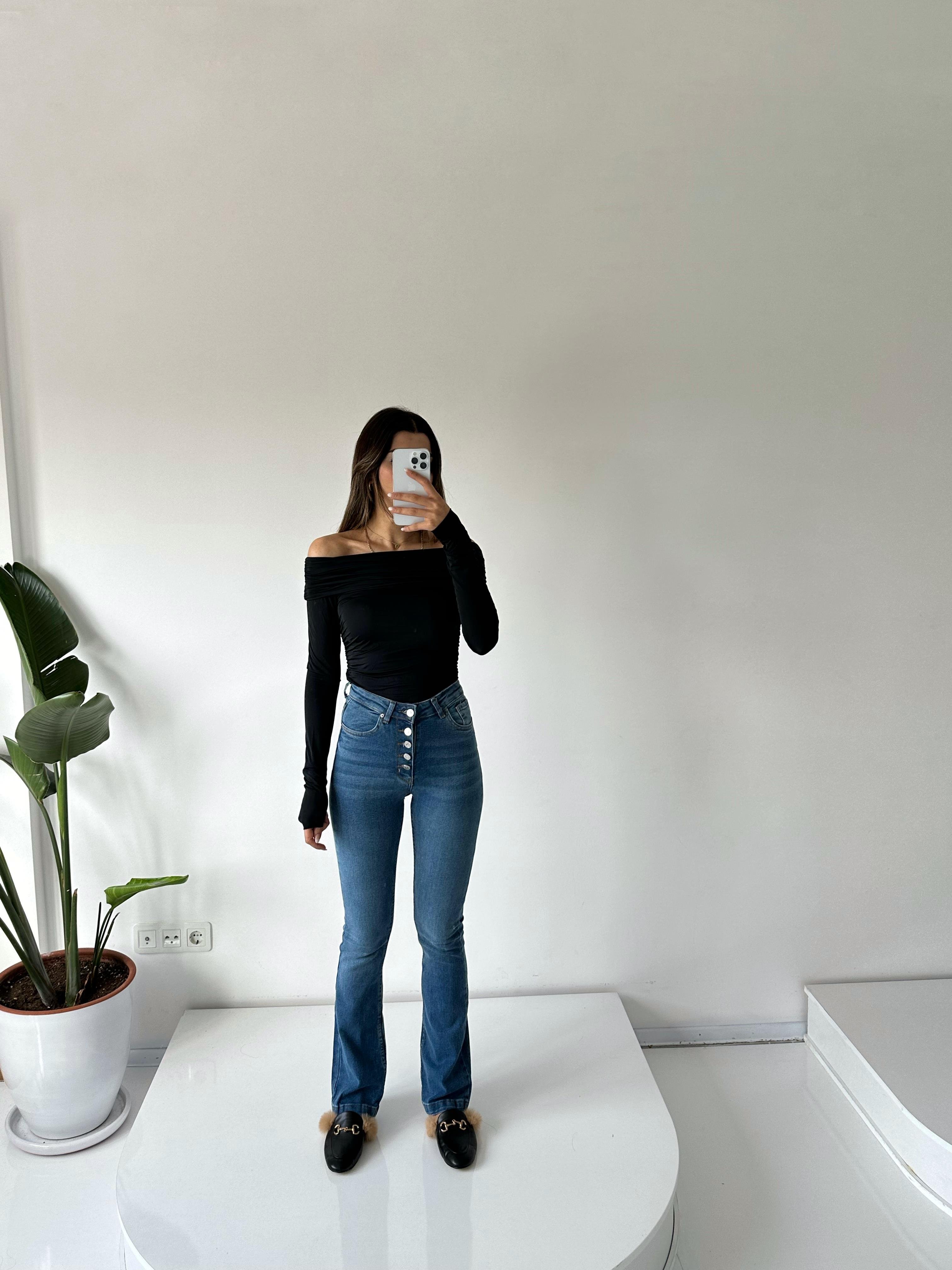 Tamina Düğmeli İspanyol Jean 