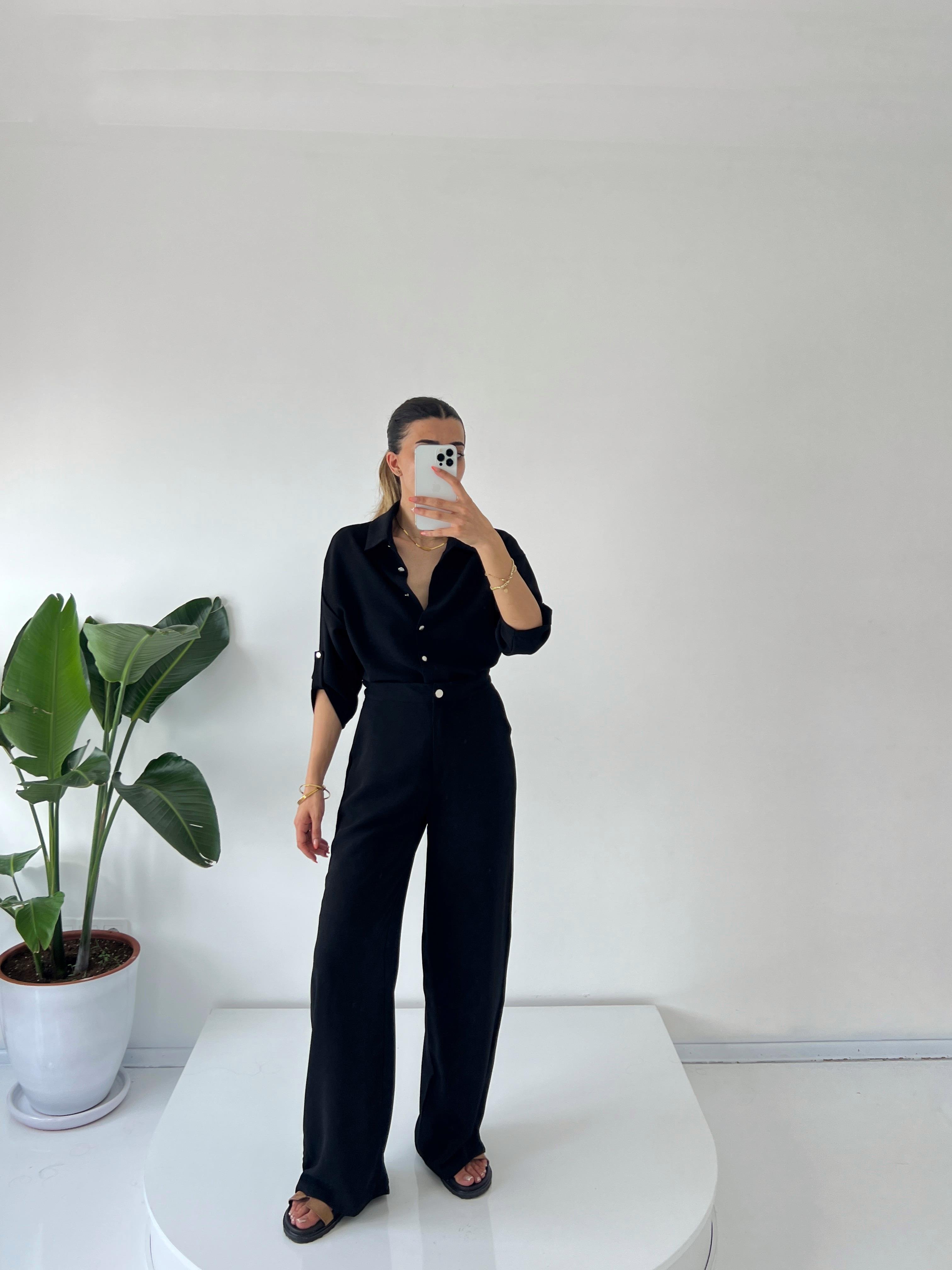 Tierra Siyah Gömlek Detaylı Tulum GausTULUMGU001490