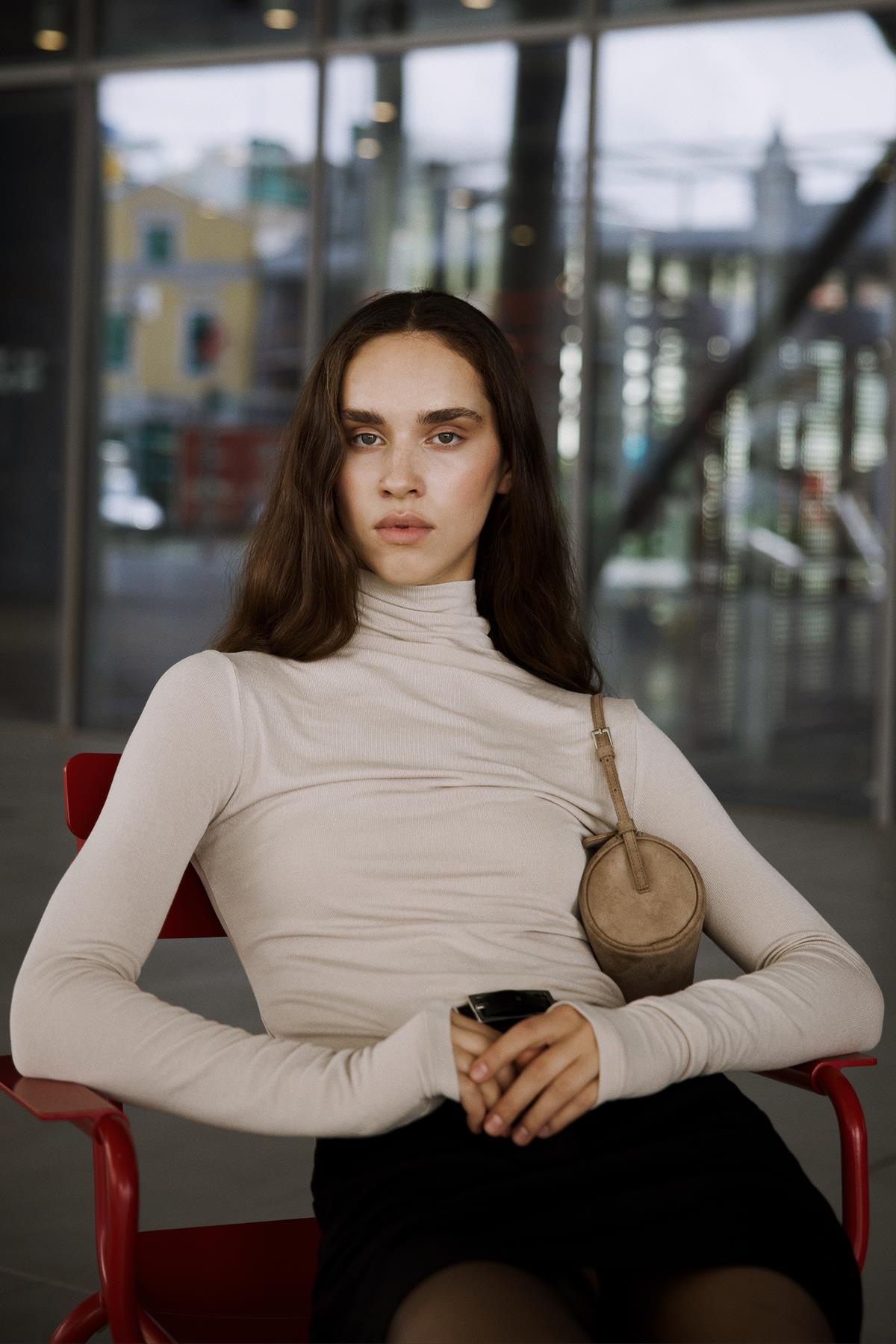 Bej Mia Boğazlı Body