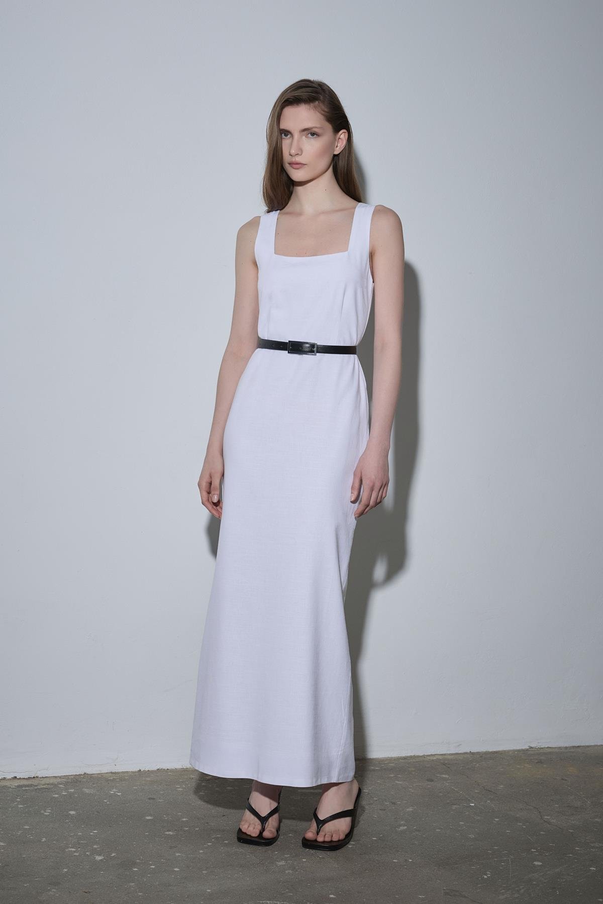 Beyaz Monik Kare Yaka Keten Elbise