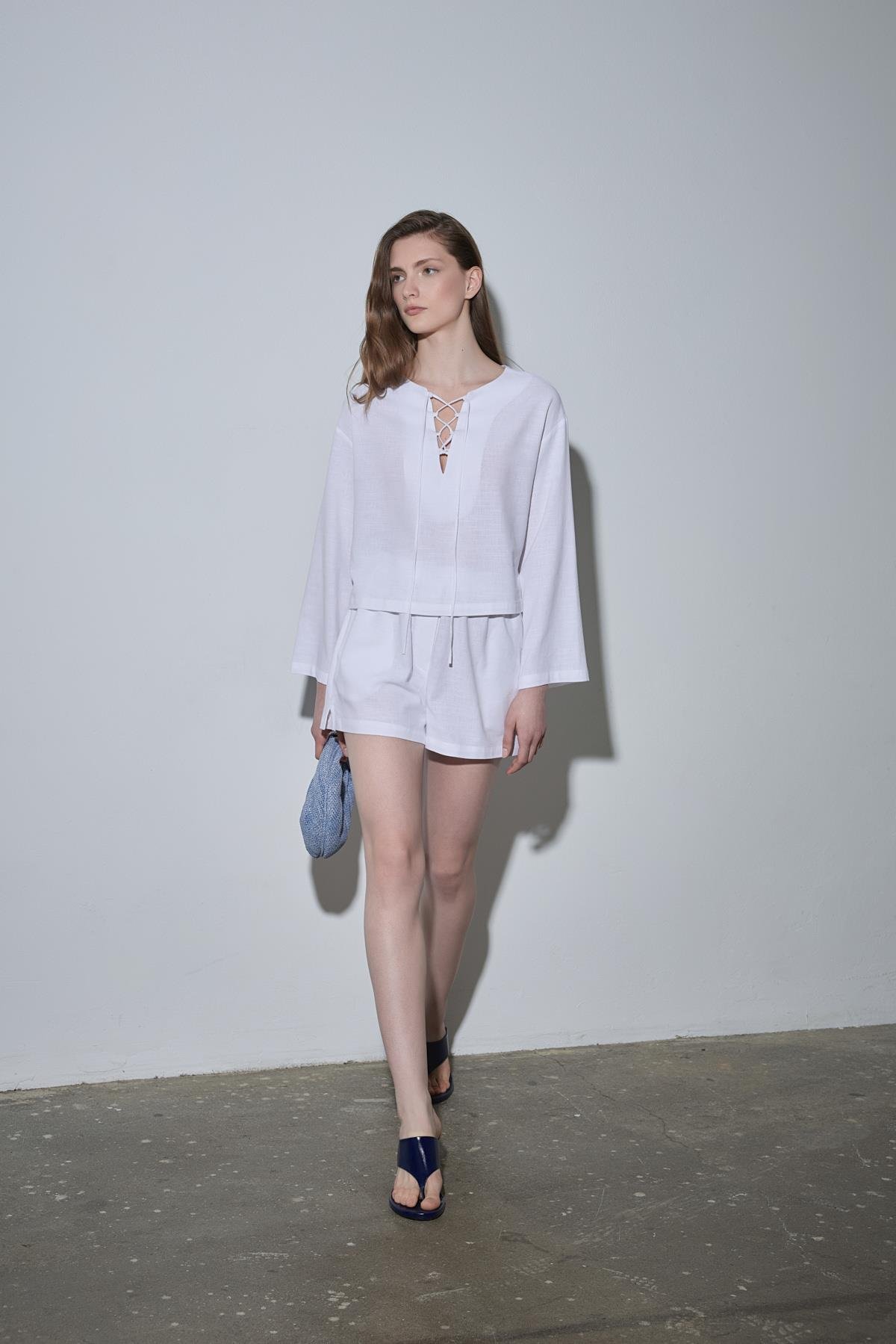 Zoe Basic Linen Shorts