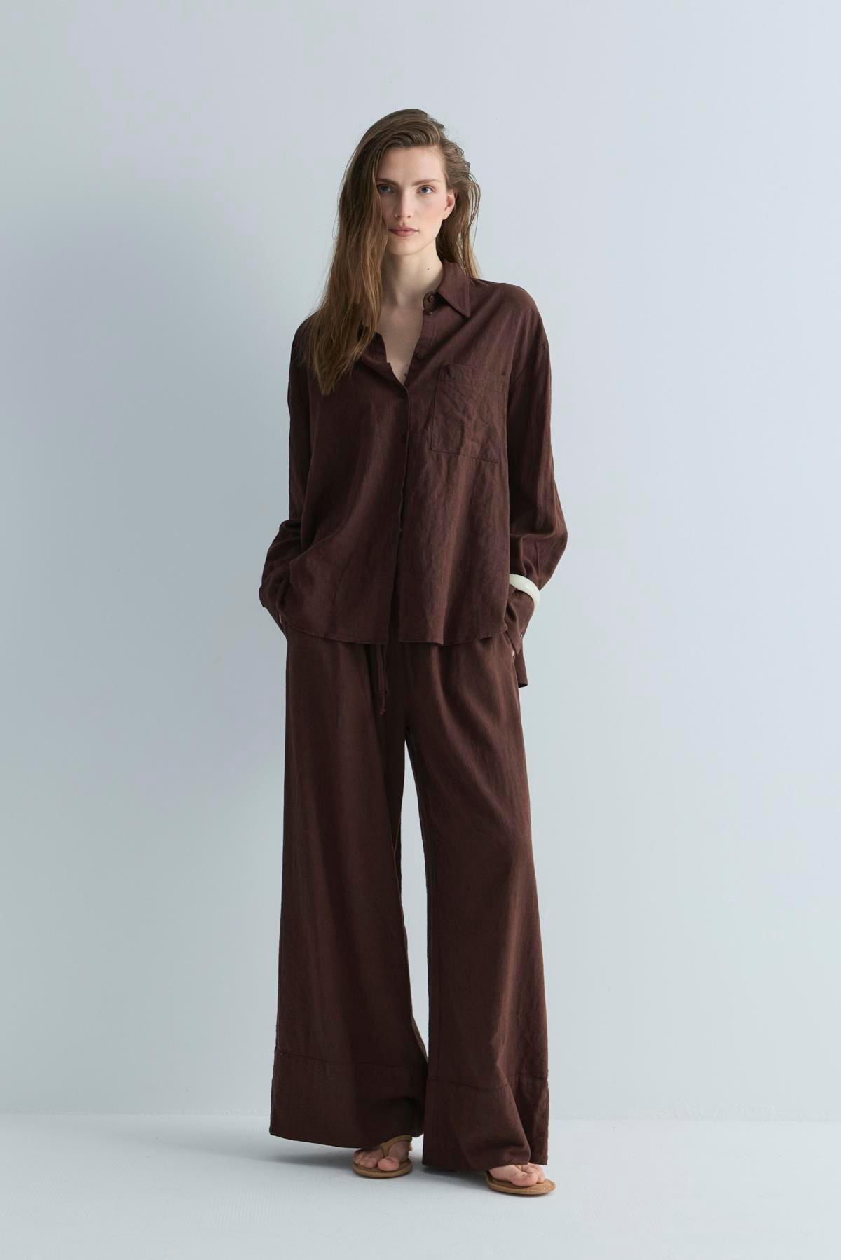Koyu Kahve Serin Oversize Keten Gömlek