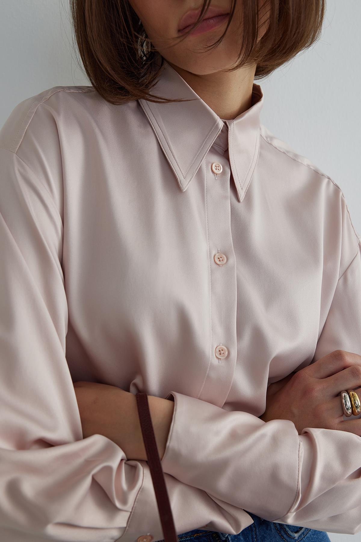 Pudra Naomi Saten Gömlek