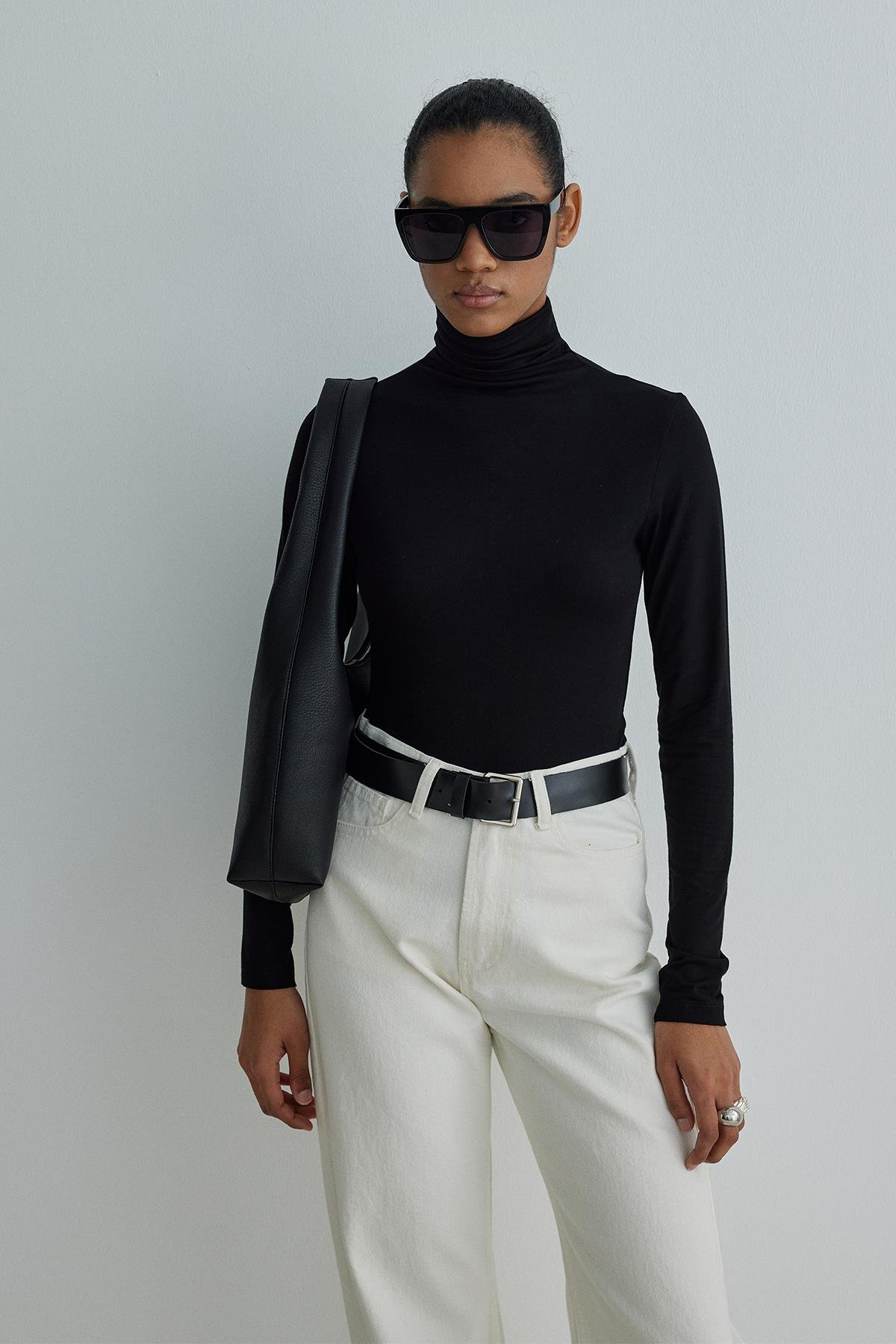 Siyah Andy Degaje Boğazlı Body