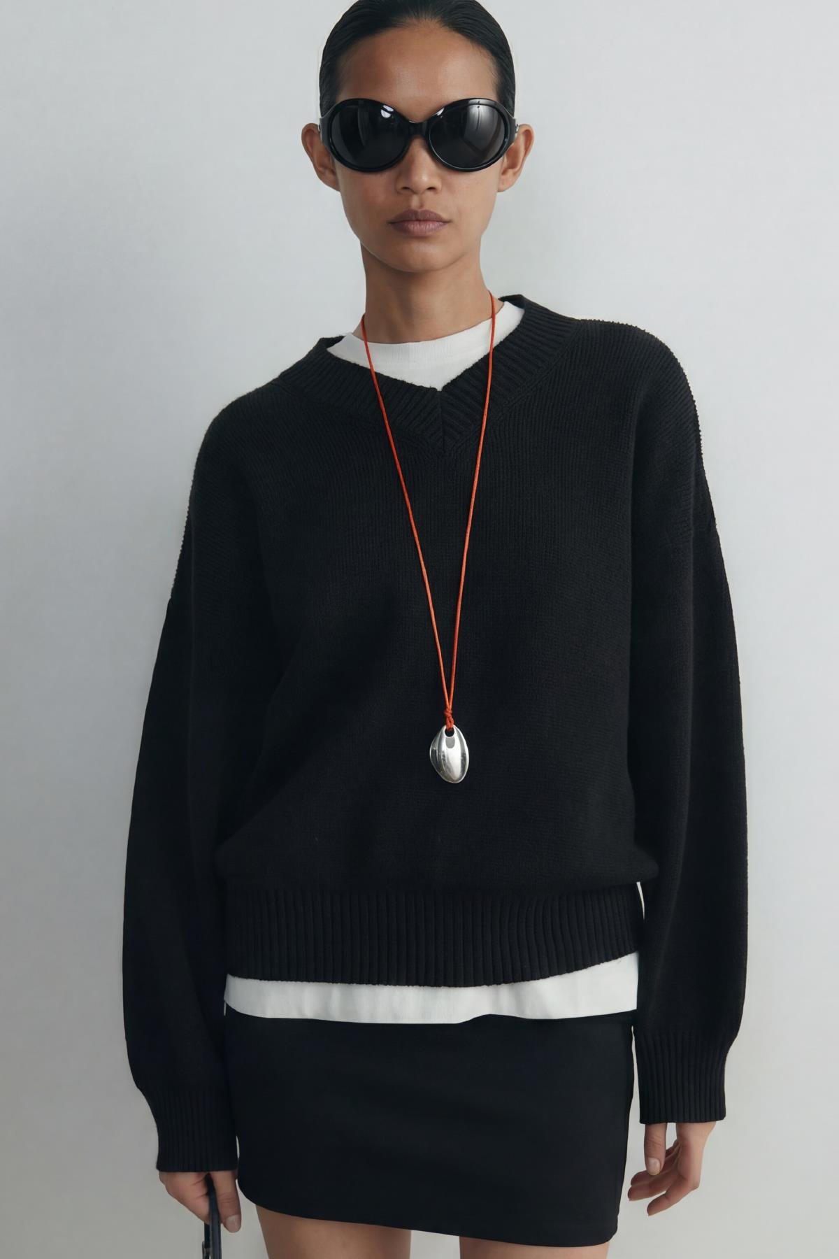 Siyah Fade V Yaka Kazak