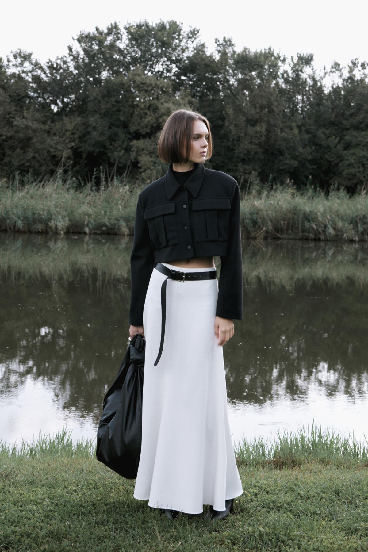 Siyah Kare Tokalı Uzun Kemer