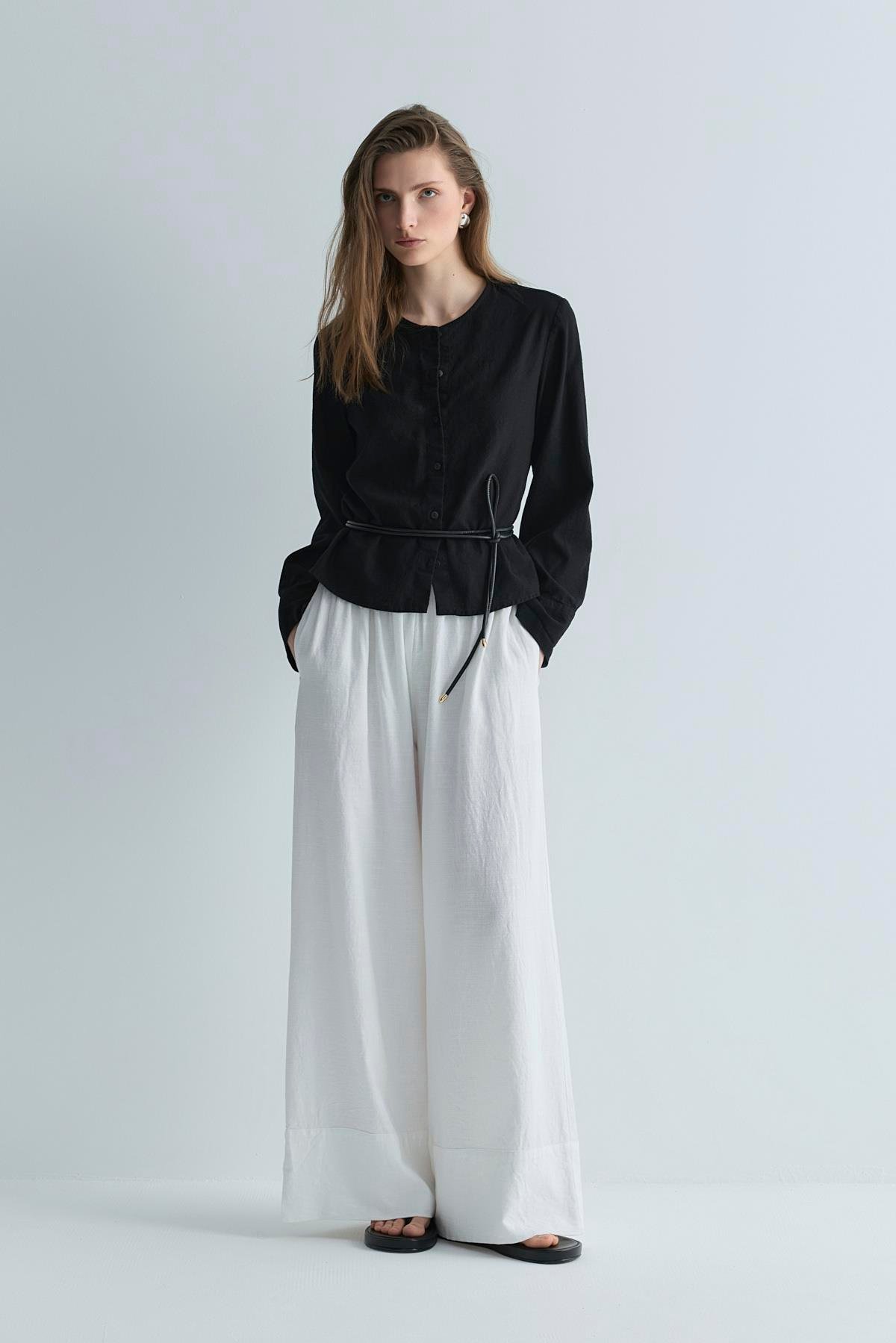 Siyah Lizi Keten Gömlek