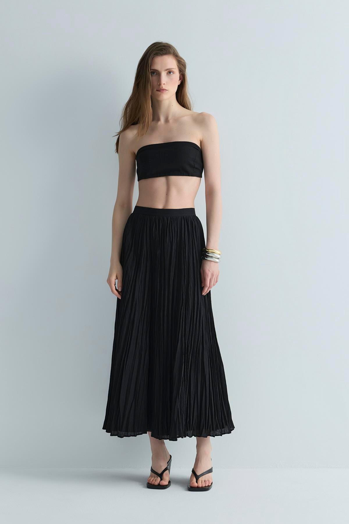 Siyah Rose Piliseli Etek