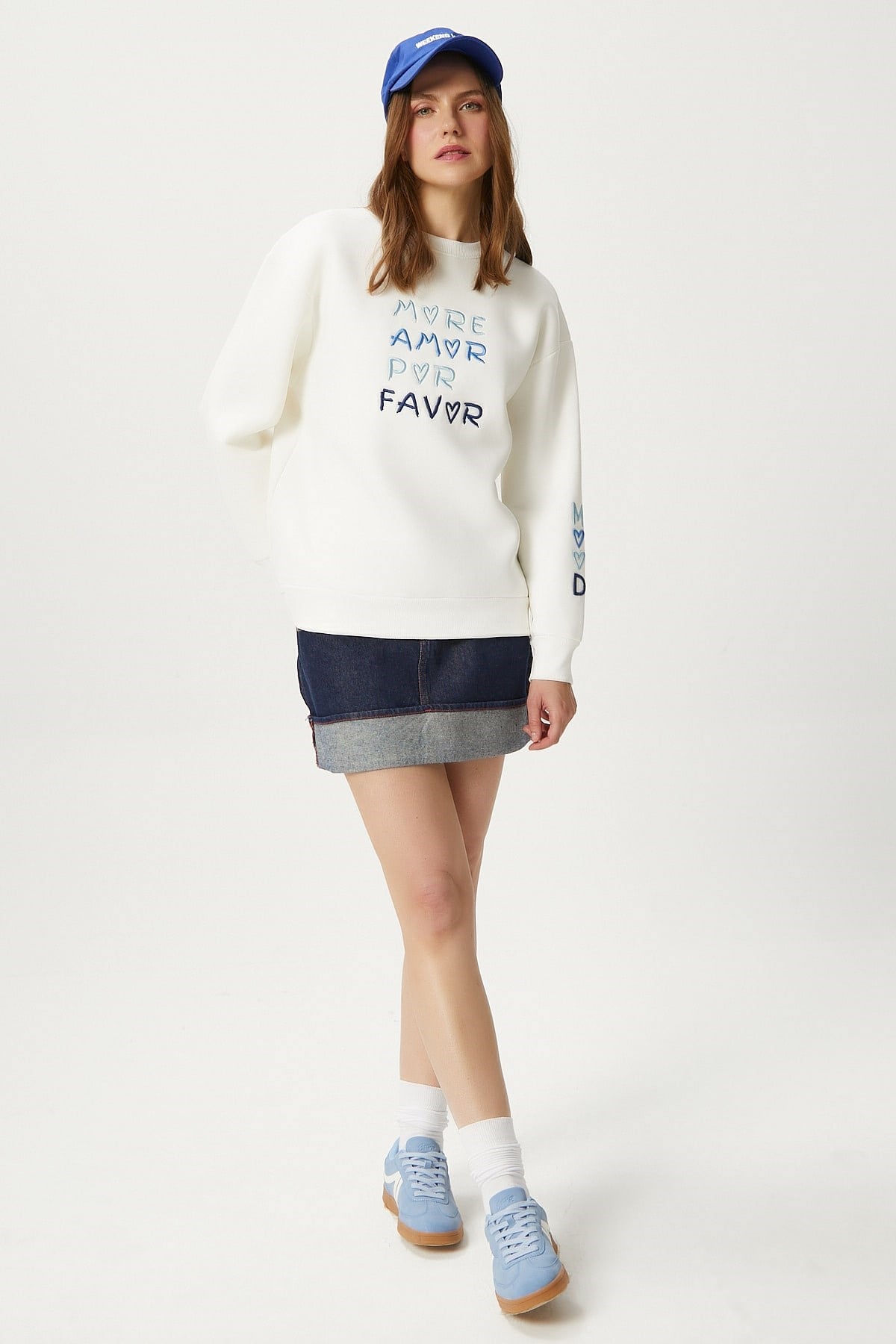 Kadın Amor Nakışlı Ekru Mavi Sweatshirt