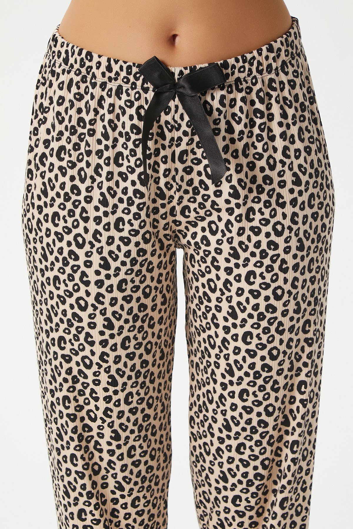 Kadın Betty Leopar 3'lü Paket Sabahlıklı İp Askılı Dantelli Fitilli Örme Pijama Takımı 