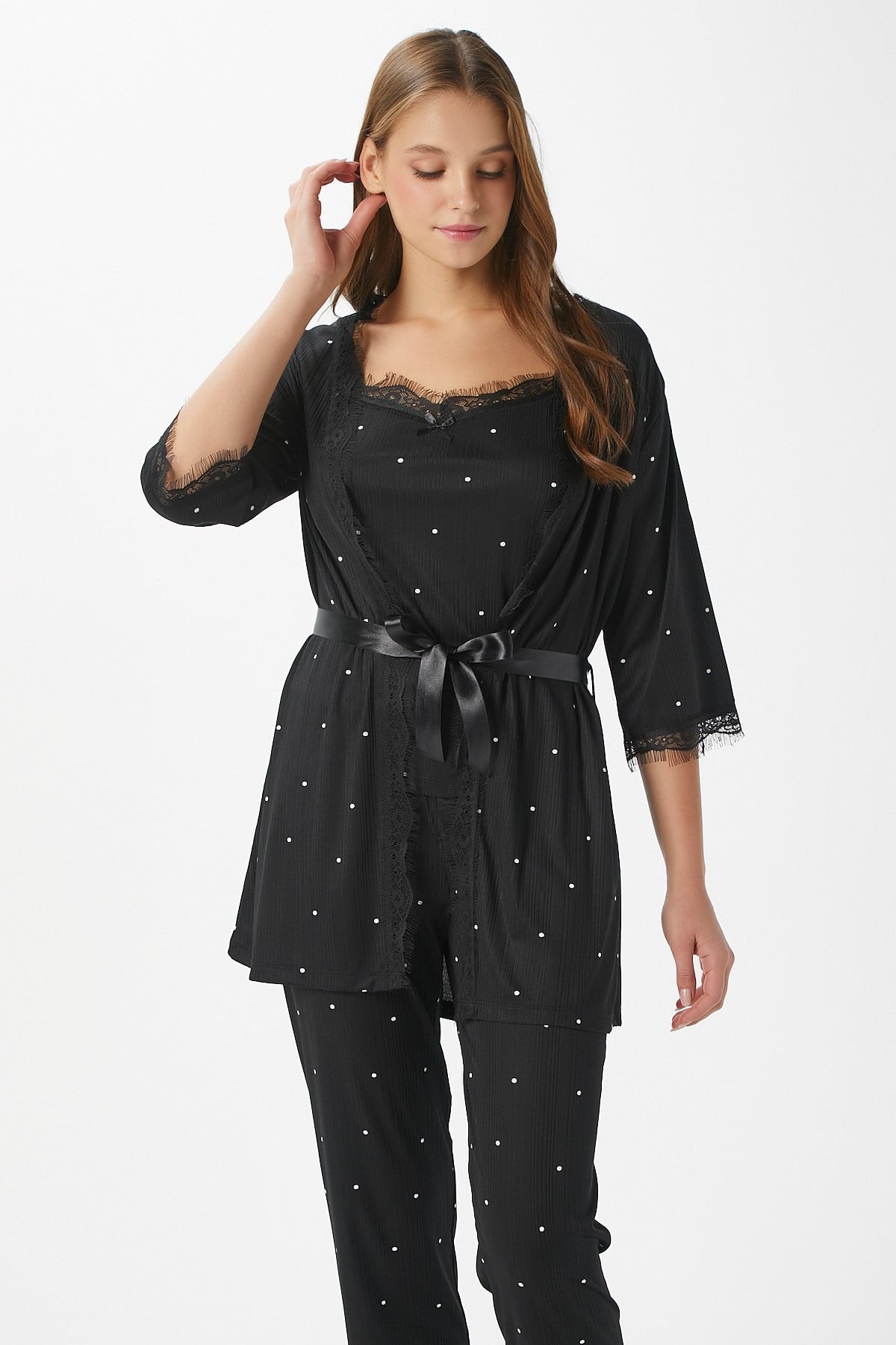 Kadın Betty Siyah Puantiyeli 3'lü Paket Sabahlıklı İp Askılı Dantelli Fitilli Örme Pijama Takımı 