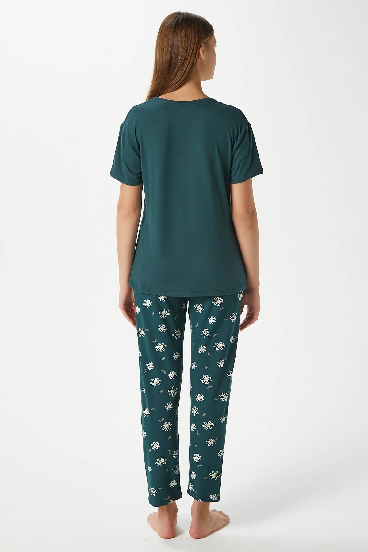 Kadın Bloom Yumuşak Doku Yeşil Çiçek İşlemeli Bisiklet Yaka Kısa Kollu Alt Üst Pijama Takımı