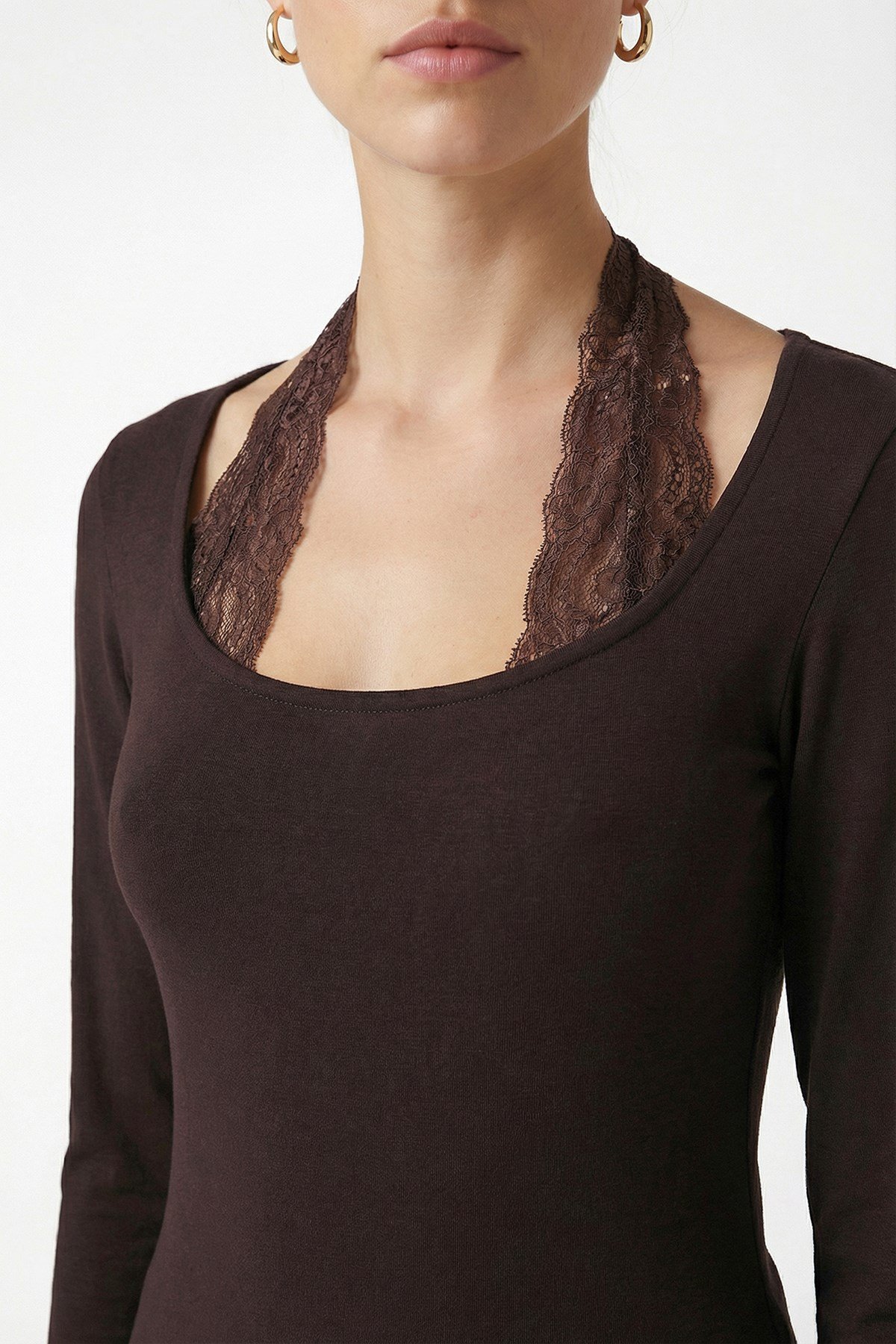 Kadın Emma Dantel Detaylı Uzun Kollu Kahverengi Basic Top / Bluz