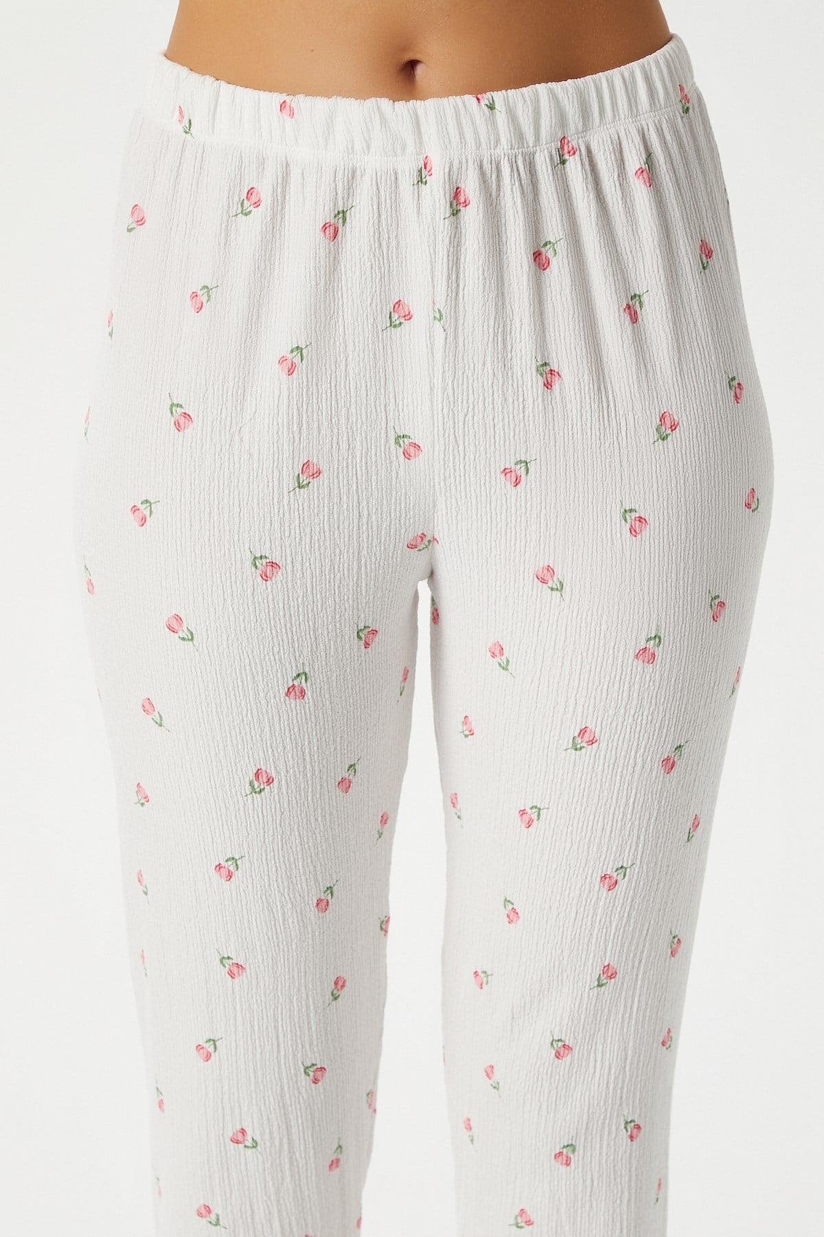 Kadın Enda Fırfırlı Çiçek Desen Alt Üst Pijama Takımı