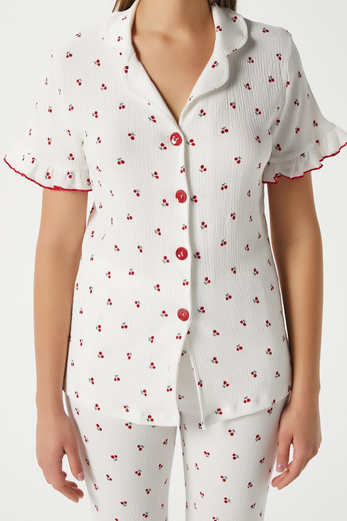 Kadın Enda Fırfırlı Kiraz Desen Alt Üst Pijama Takımı