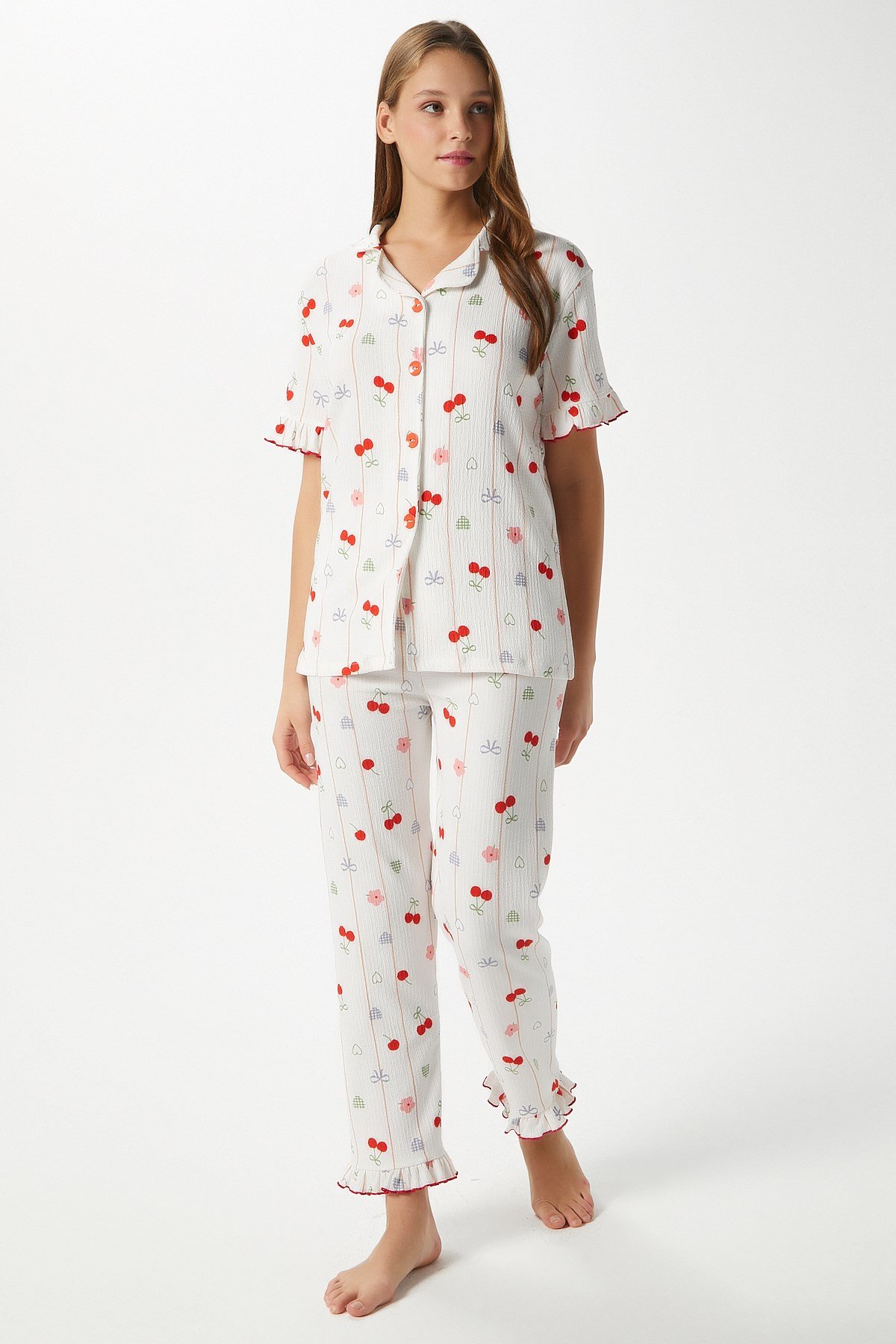 Kadın Enda Fırfırlı Kurdela Desen Alt Üst Pijama Takımı