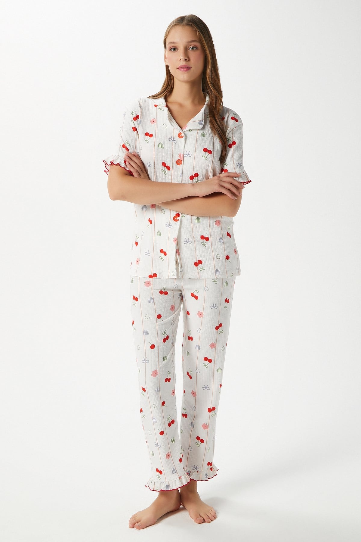 Kadın Enda Fırfırlı Kurdela Desen Alt Üst Pijama Takımı