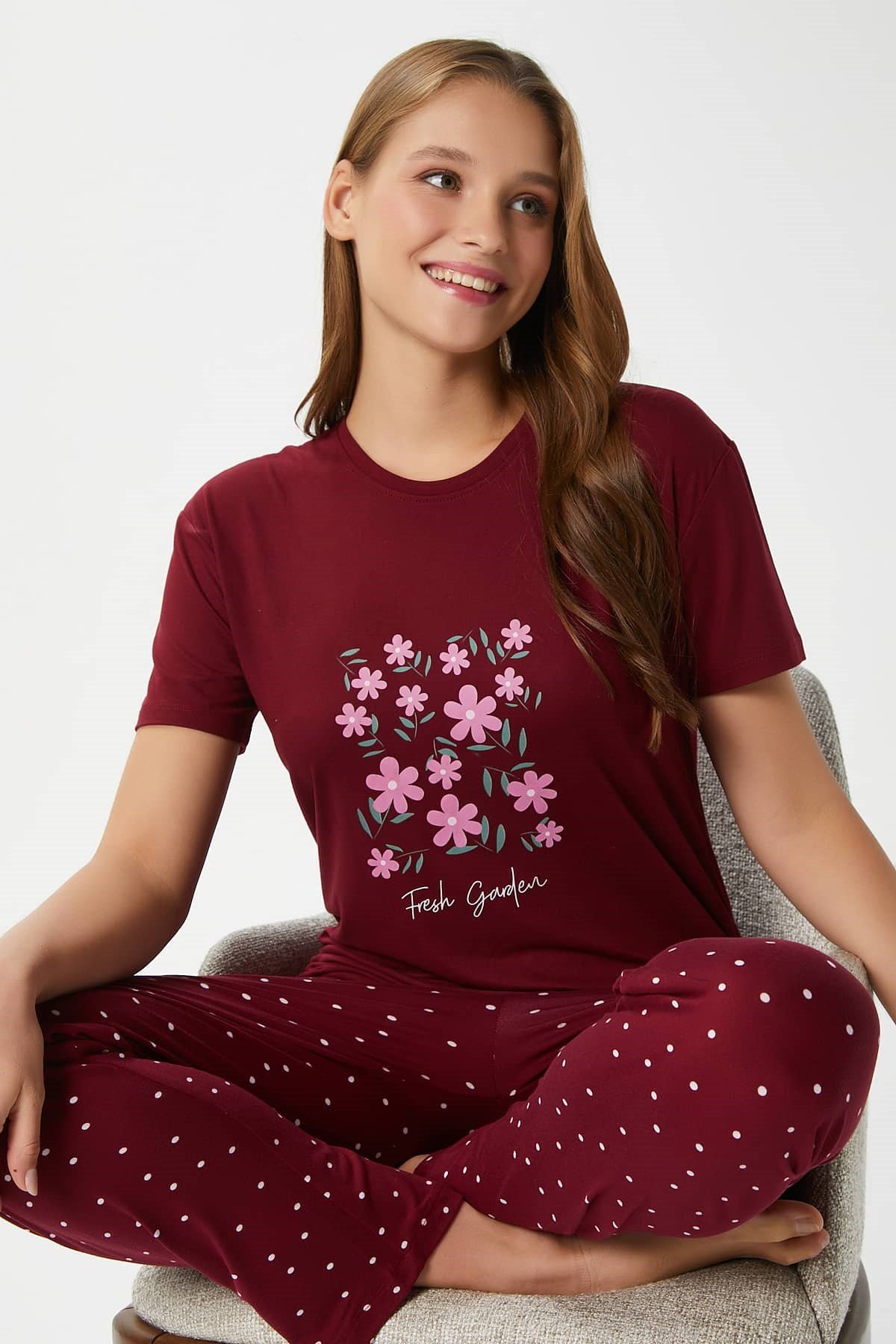 Kadın Garden Yumuşak Doku Bordo Çiçek Desen Bisiklet Yaka Kısa Kollu Alt Üst Pijama Takımı