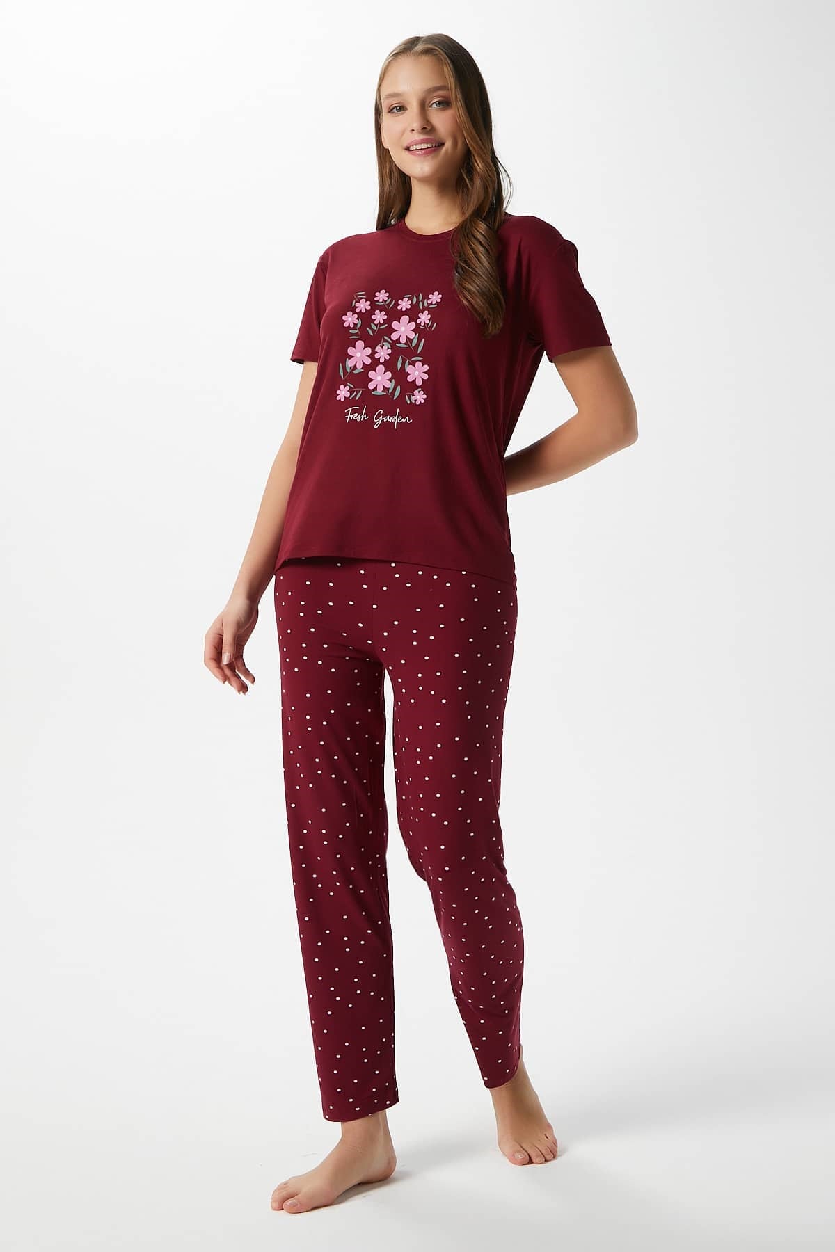 Kadın Garden Yumuşak Doku Bordo Çiçek Desen Bisiklet Yaka Kısa Kollu Alt Üst Pijama Takımı