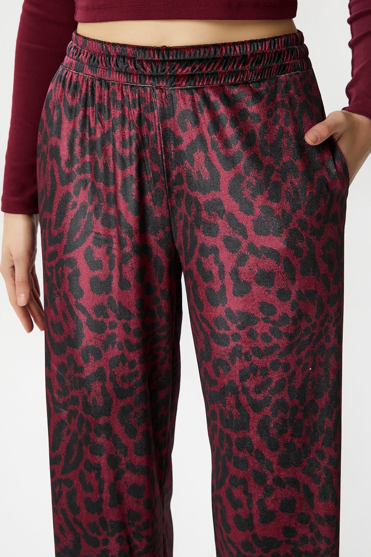 Kadın Hide Kadife Bel Lastikli Cepli Bordo Leopar Pantolon