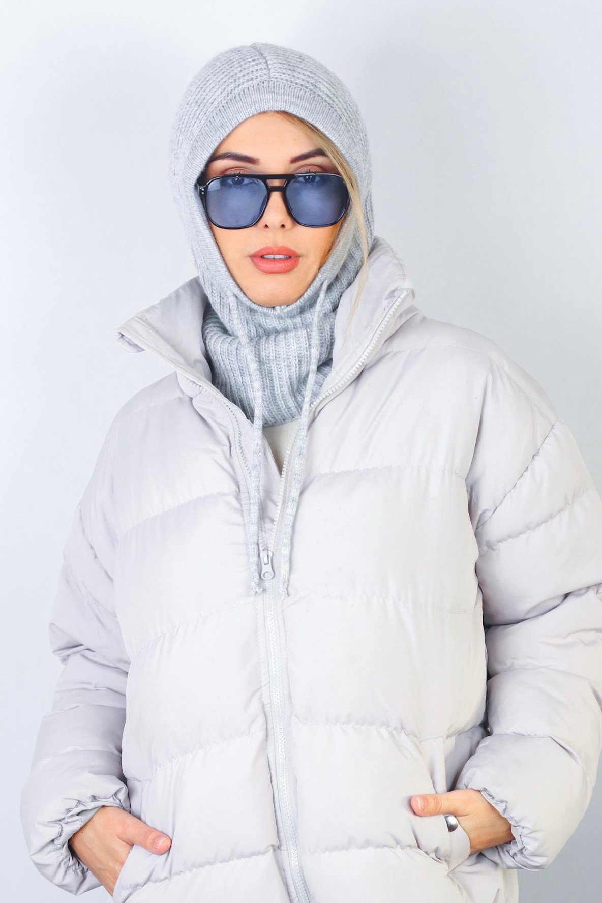 Kadın İpli Gri Balaclava Triko Bere / Başlık