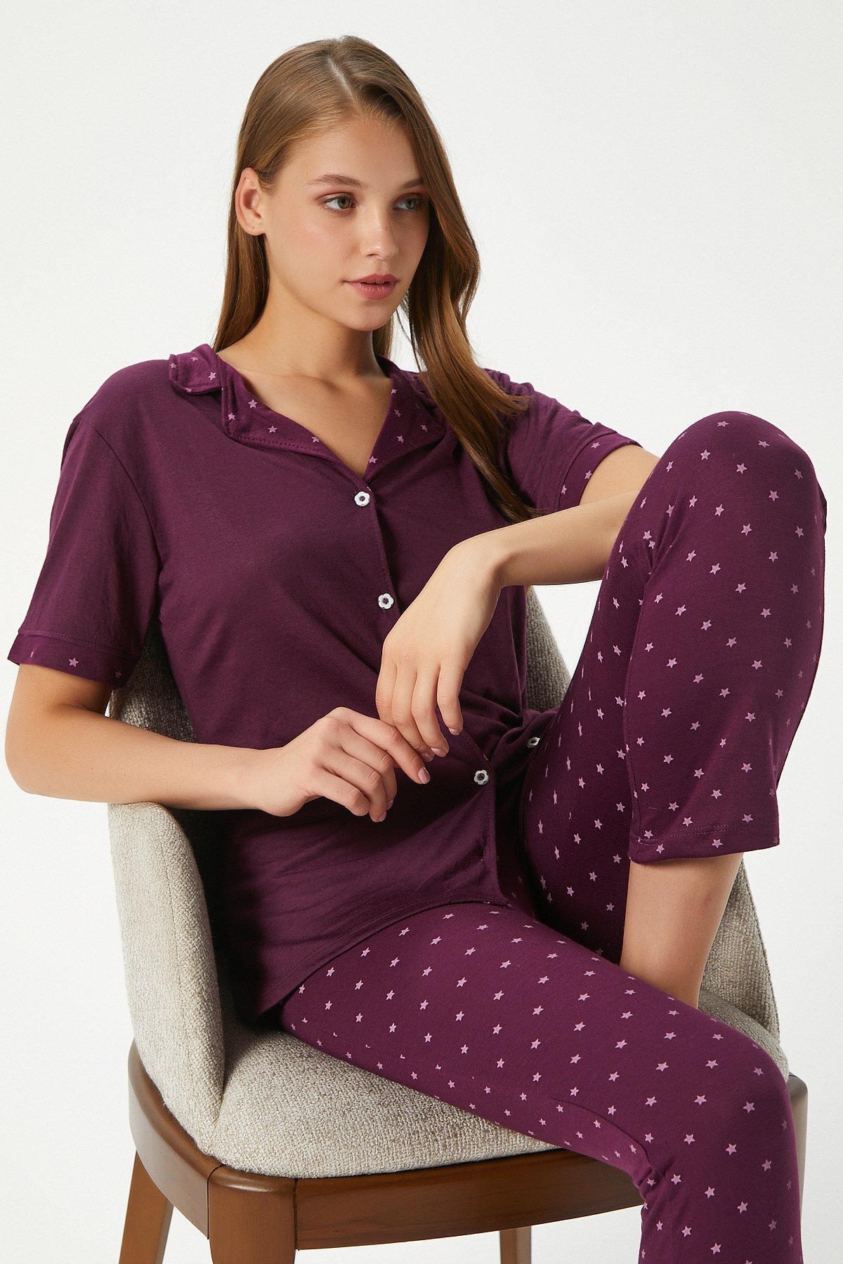 Kadın Jayla Viskon Yıldız Desen Ön Düğmeli Kısa Kol Mürdüm Alt Üst Pijama Takımı