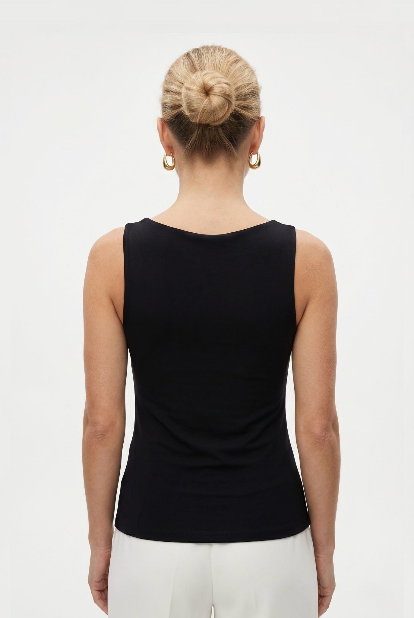 Kadın Jeny Modal Touch U Yaka Dantel Detaylı Kolsuz Örme Siyah Bluz