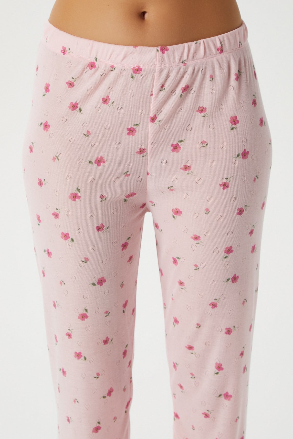 Kadın Juliet Kurdeleli Yumuşak Doku Pembe Çiçekli  Pijama Takımı