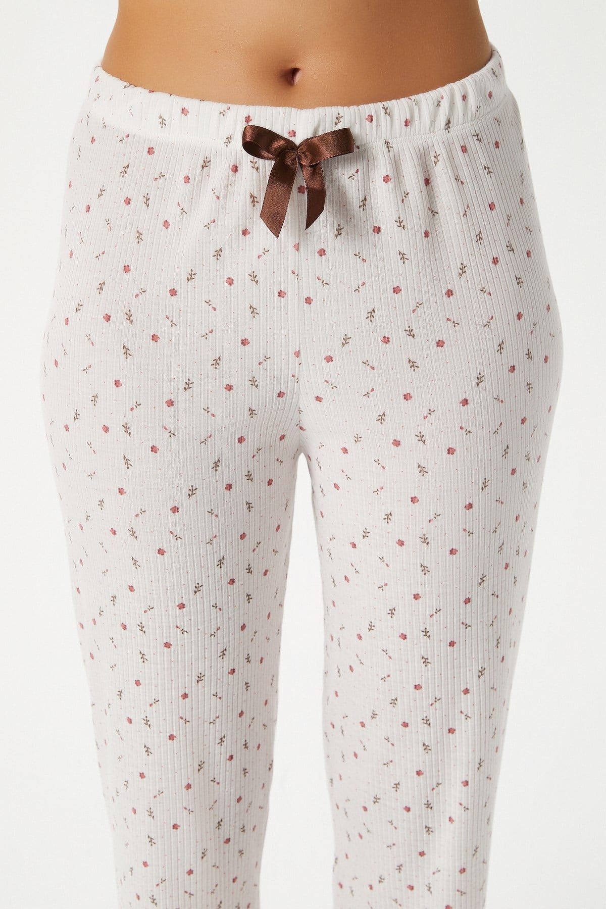 Kadın June Askılı Ekru Minik Çiçekli Alt Üst Pijama Takımı