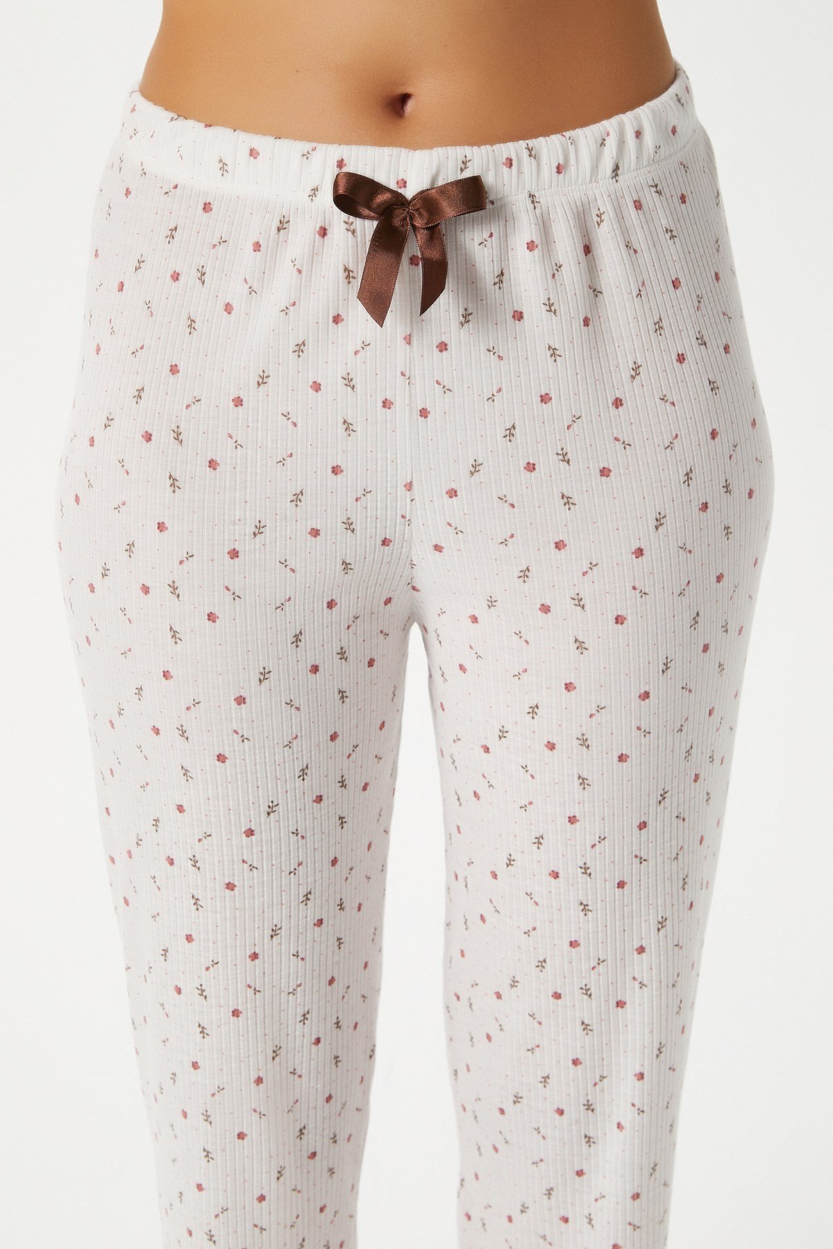 Kadın June Askılı Ekru Minik Çiçekli Alt Üst Pijama Takımı