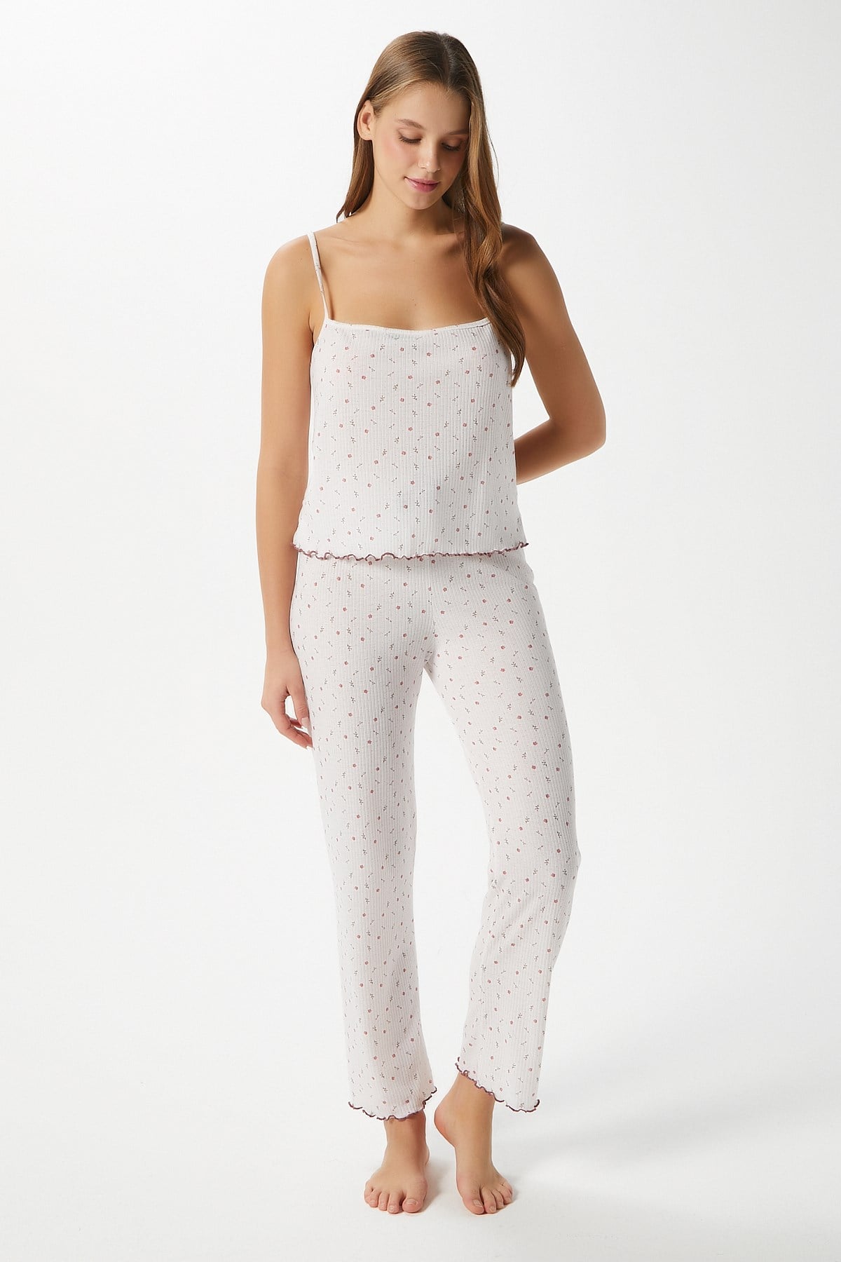 Kadın June Askılı Ekru Minik Çiçekli Alt Üst Pijama Takımı