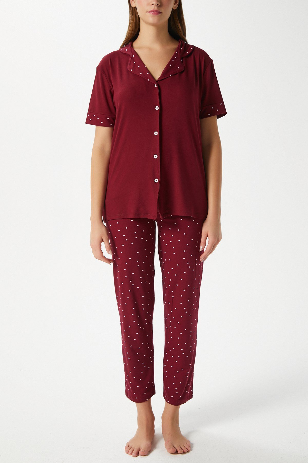 Kadın Lenora Yumuşak Doku Bordo Puantiyeli Ön Düğme Kısa Kollu Pijama Takımı