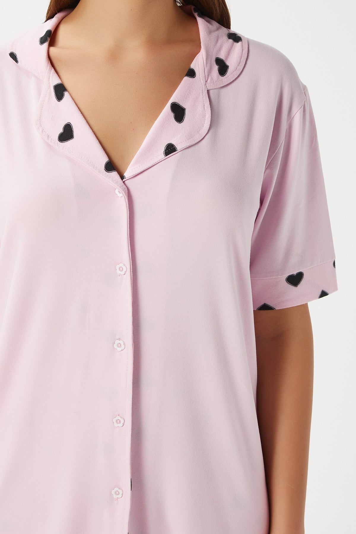 Kadın Lily Yumuşak Doku Pembe Kalpli Ön Düğmeli Kısa Kollu Pijama Takımı