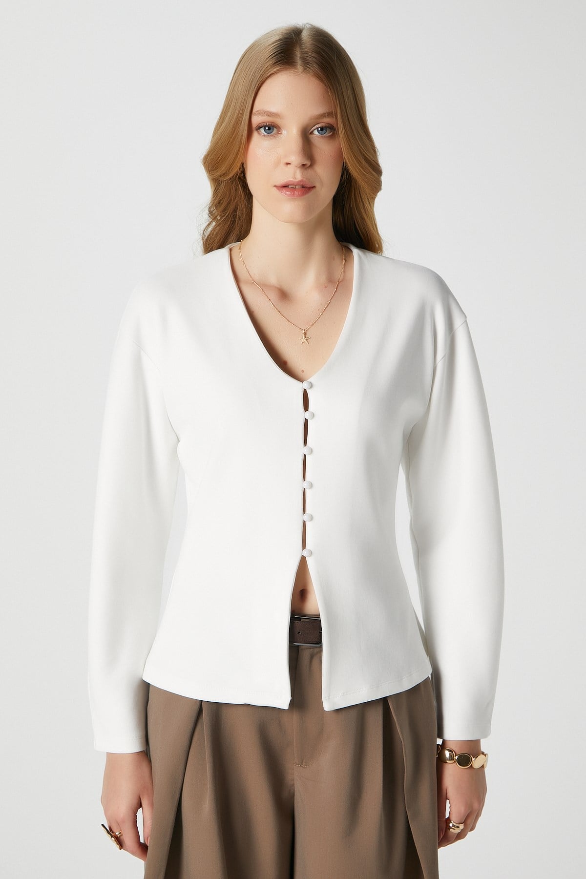 Kadın Osea Premium Bele Oturan Ekru Şık Düğme Detay Peplum Bluz