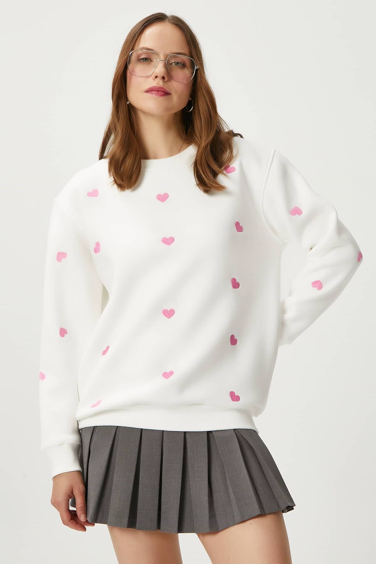 Kadın Pretty Beyaz Pembe Minik Kalp Sweatshirt