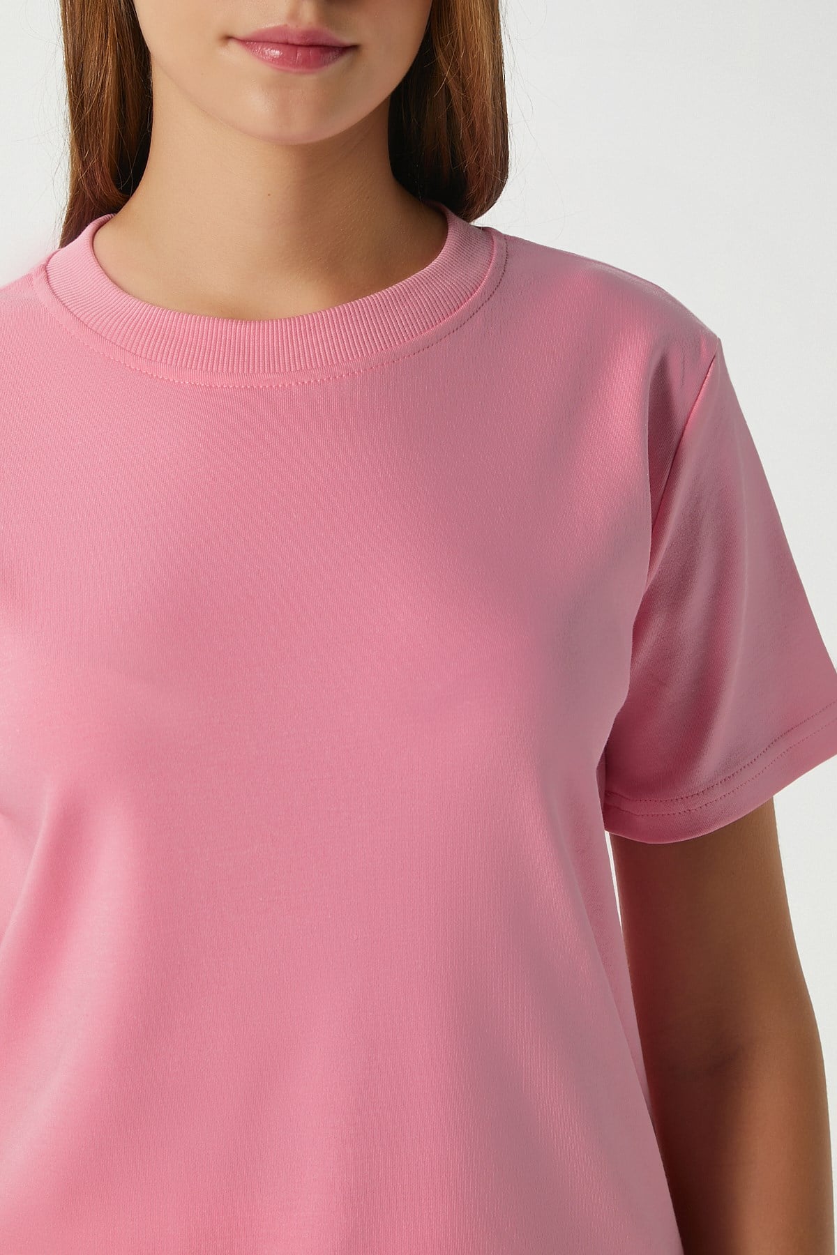 Kadın Rise Dekoratif Yaka Tok Doku %100 Pamuk Pembe T-Shirt