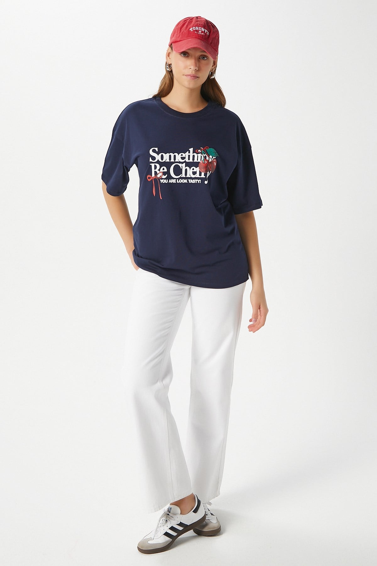 Kadın Something Kiraz Baskılı Lacivert Oversize T-Shirt