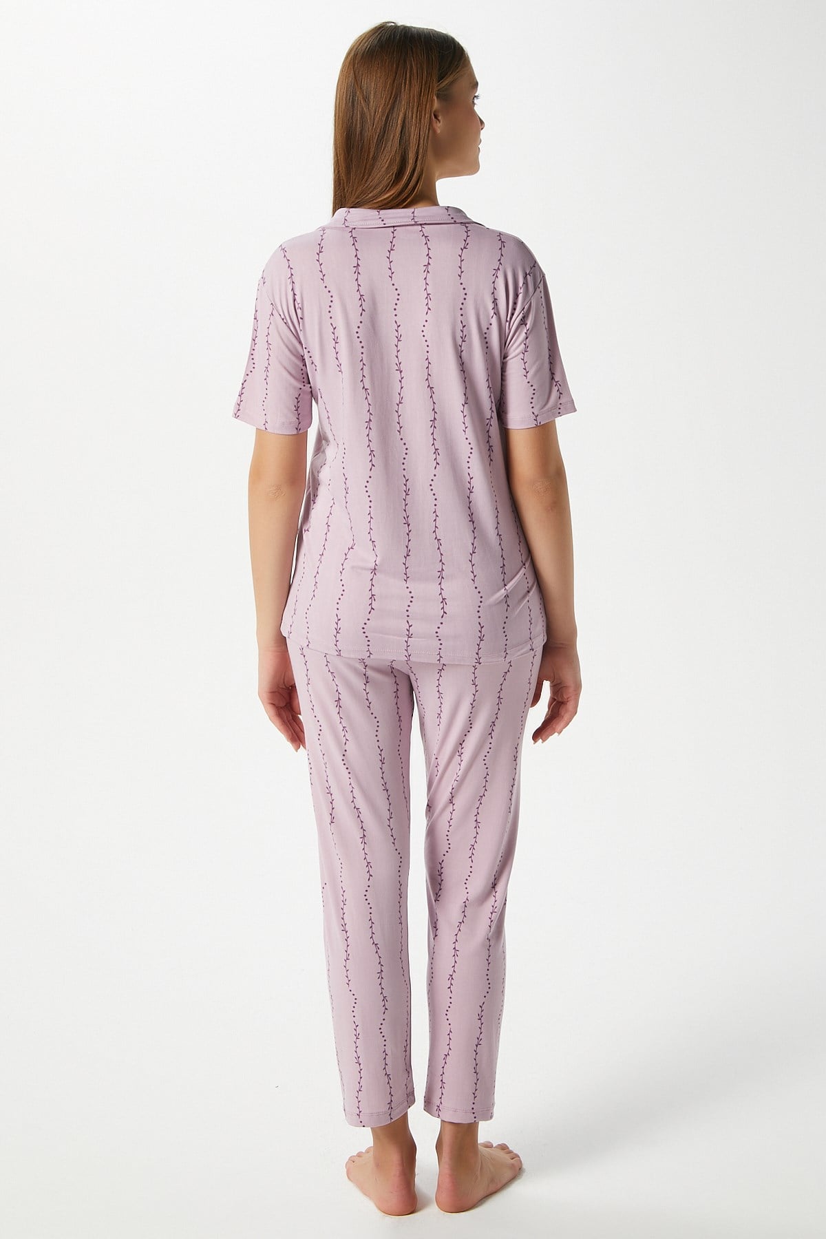 Kadın Spring Yumuşak Doku Lila Bahar Dalı Ön Düğmeli Kısa Kollu Pijama Takımı