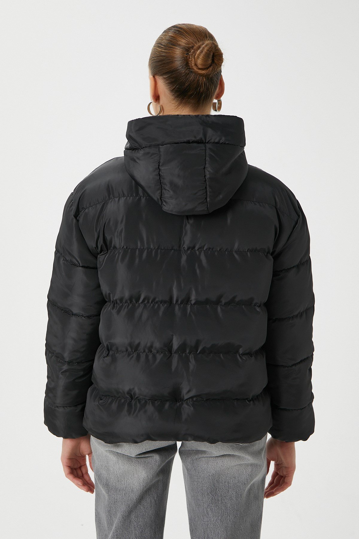 Kadın Strong Oversize Şişme Dik Kapüşonlu Siyah Mont