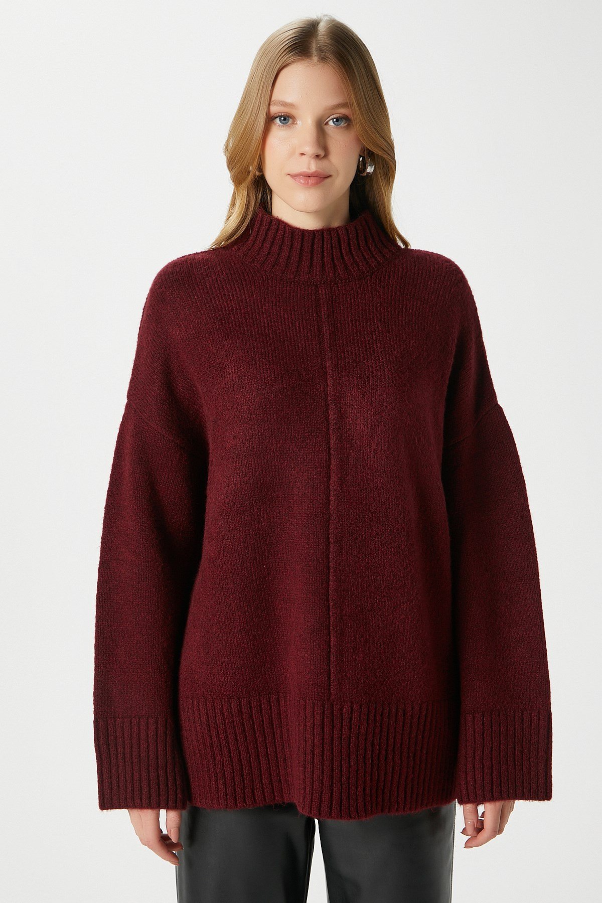 Kadın Wonder Yumuşacık Dik Yaka Bordo Yırtmaçlı Oversize Triko Kazak