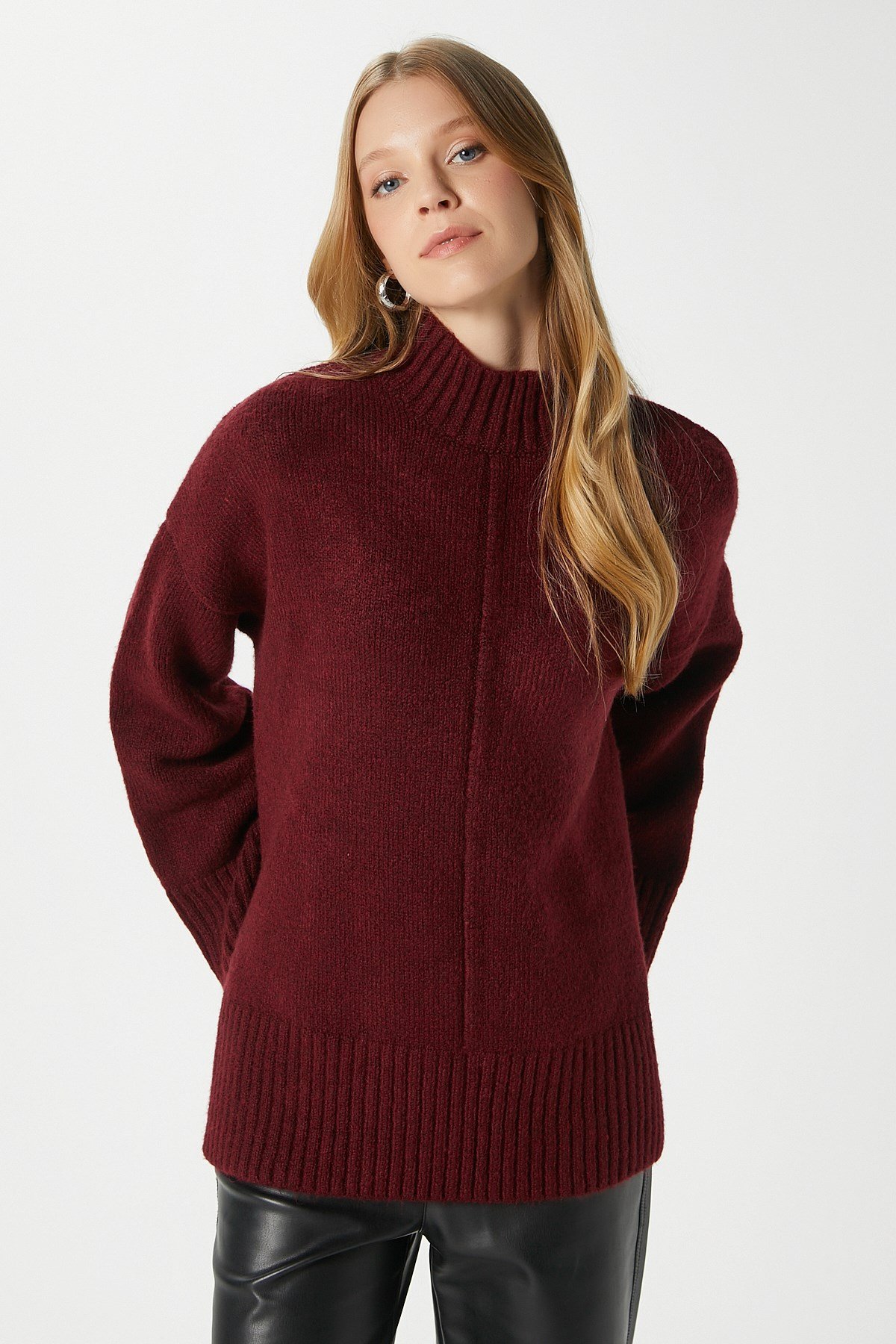 Kadın Wonder Yumuşacık Dik Yaka Bordo Yırtmaçlı Oversize Triko Kazak