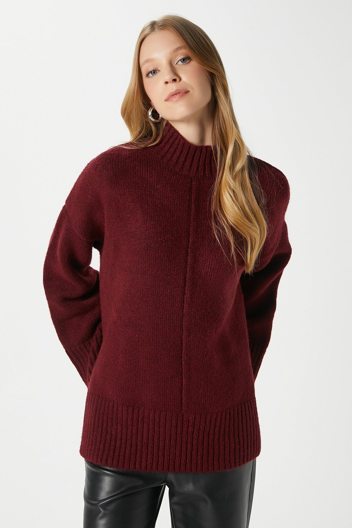 Kadın Wonder Yumuşacık Dik Yaka Bordo Yırtmaçlı Oversize Triko Kazak