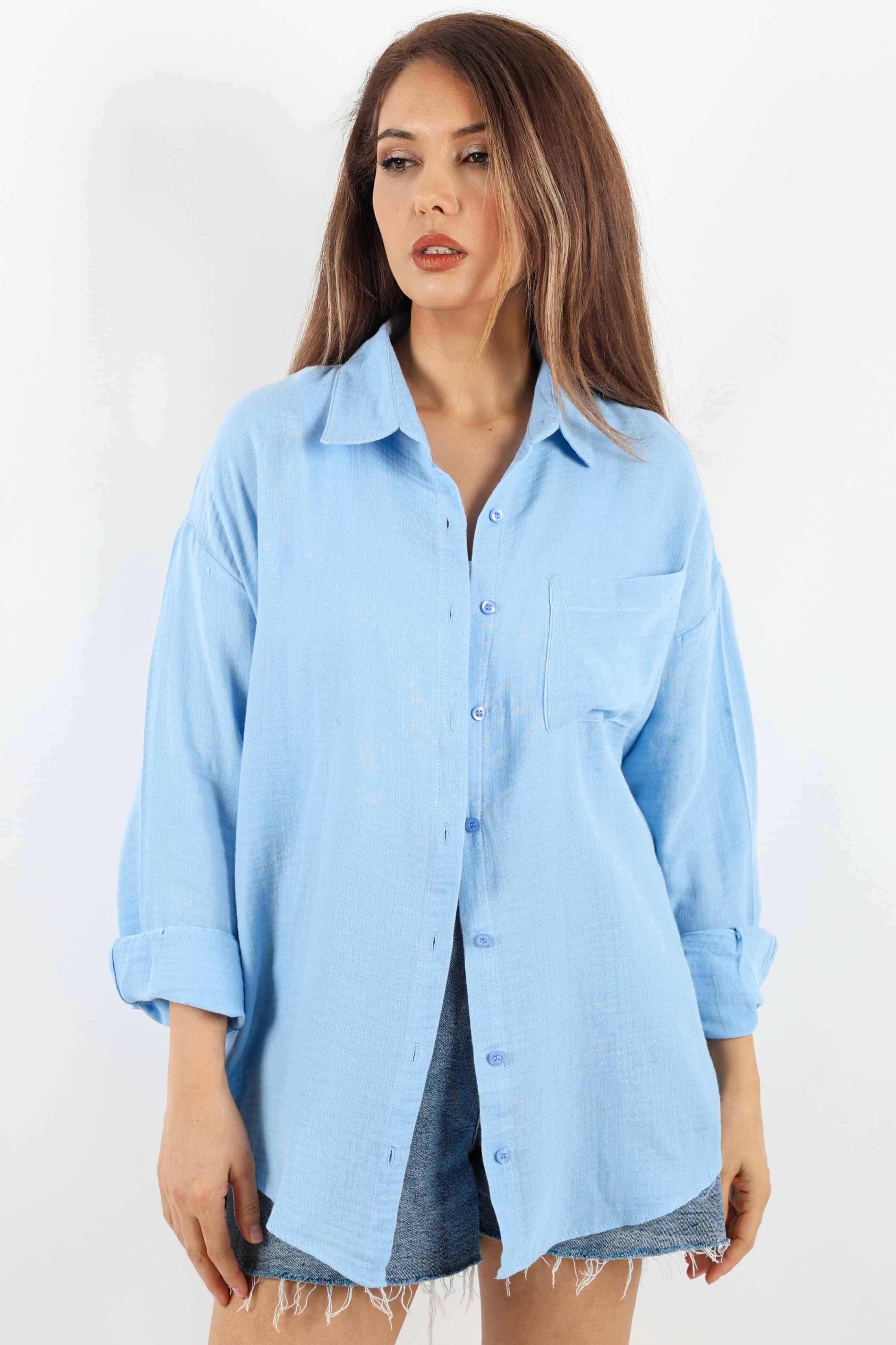 Kadın Yumuşak Müslin Kumaş Uzun Açık Mavi Oversize Gömlek