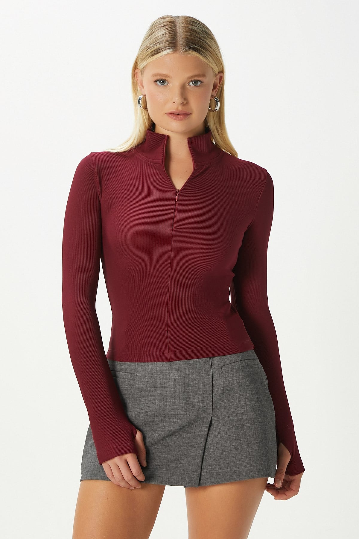 Lithe Vucuda Oturan Yarım Fermuarlı Fitilli Bordo Bluz