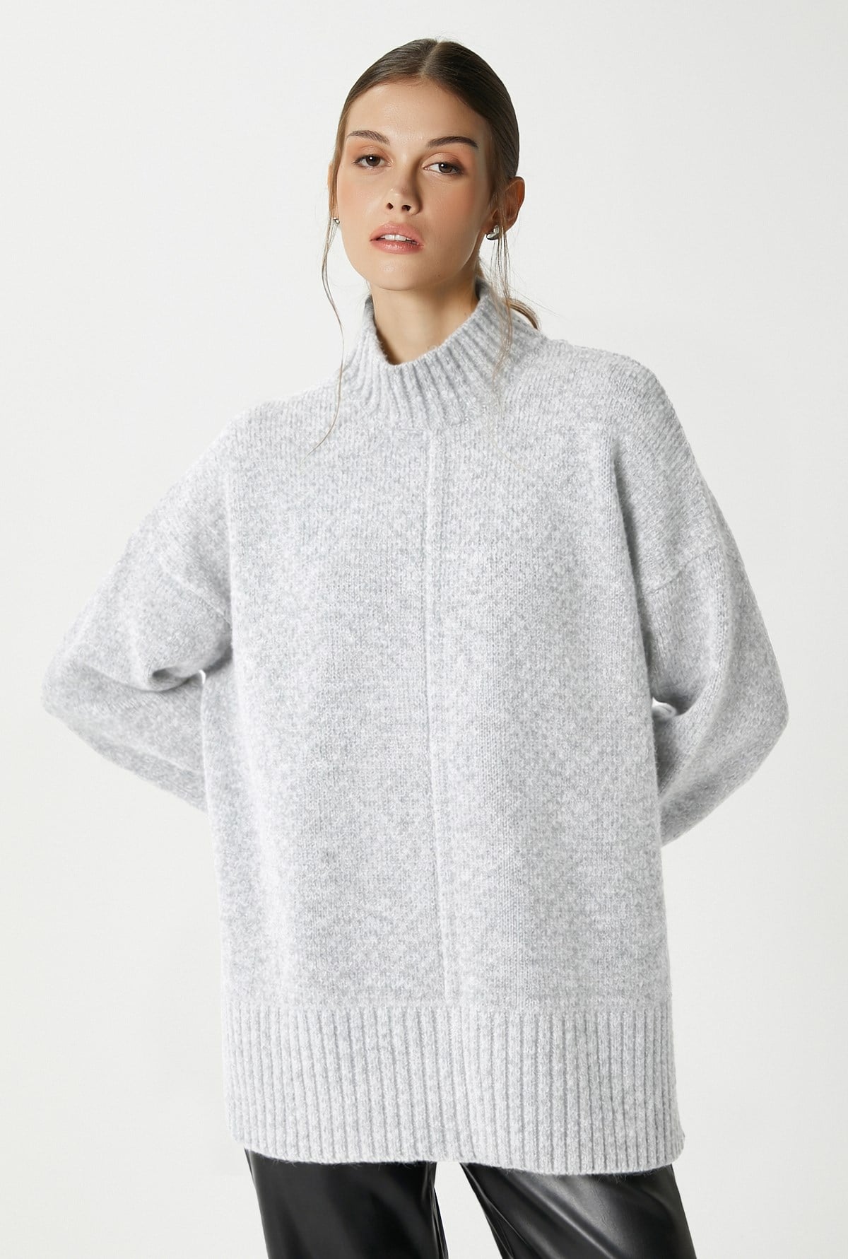 Wonder  Dik Yaka Gri Yırtmaçlı Oversize Triko Kazak
