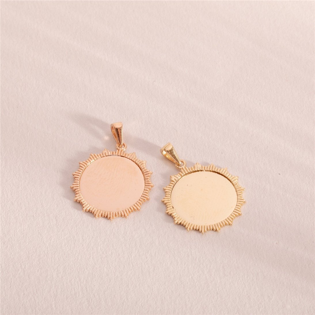 Goldstore-Custom Engraved Fluted Frame Heart Initial Pendant Necklace 14K 18K Solid Gold, Personalized Date Name Engraved Sunburst Heart Pendant Gift
