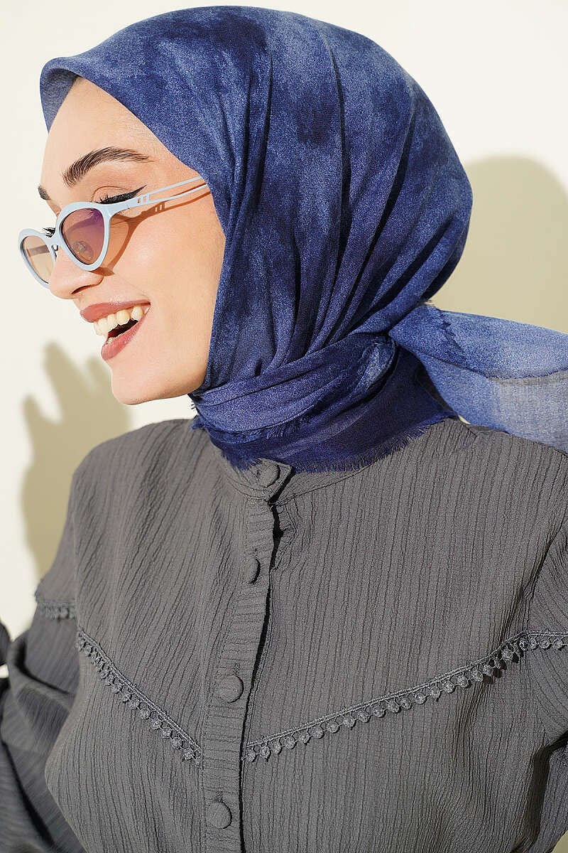 Batik Desen Soft Kraş Serisi Eşarp Lacivert